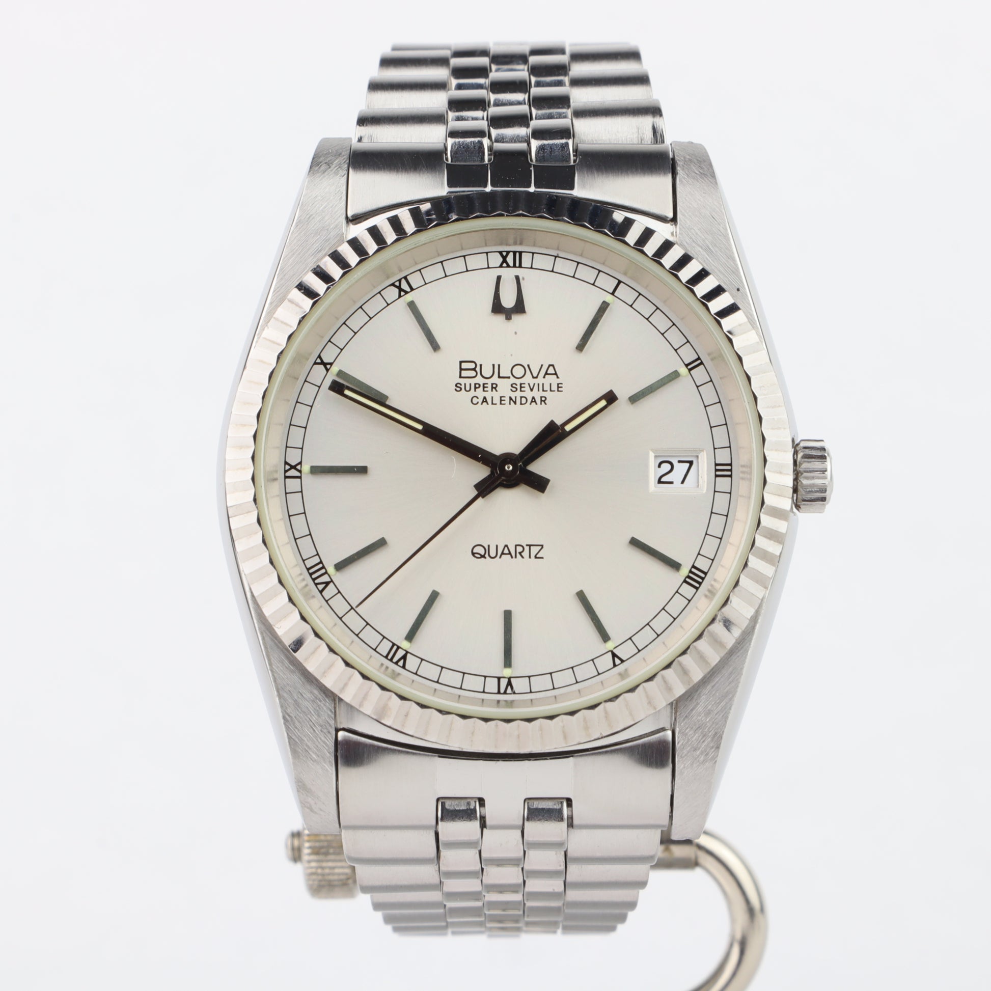 Bulova Super Seville Quartz 8690101    | Box & Papers