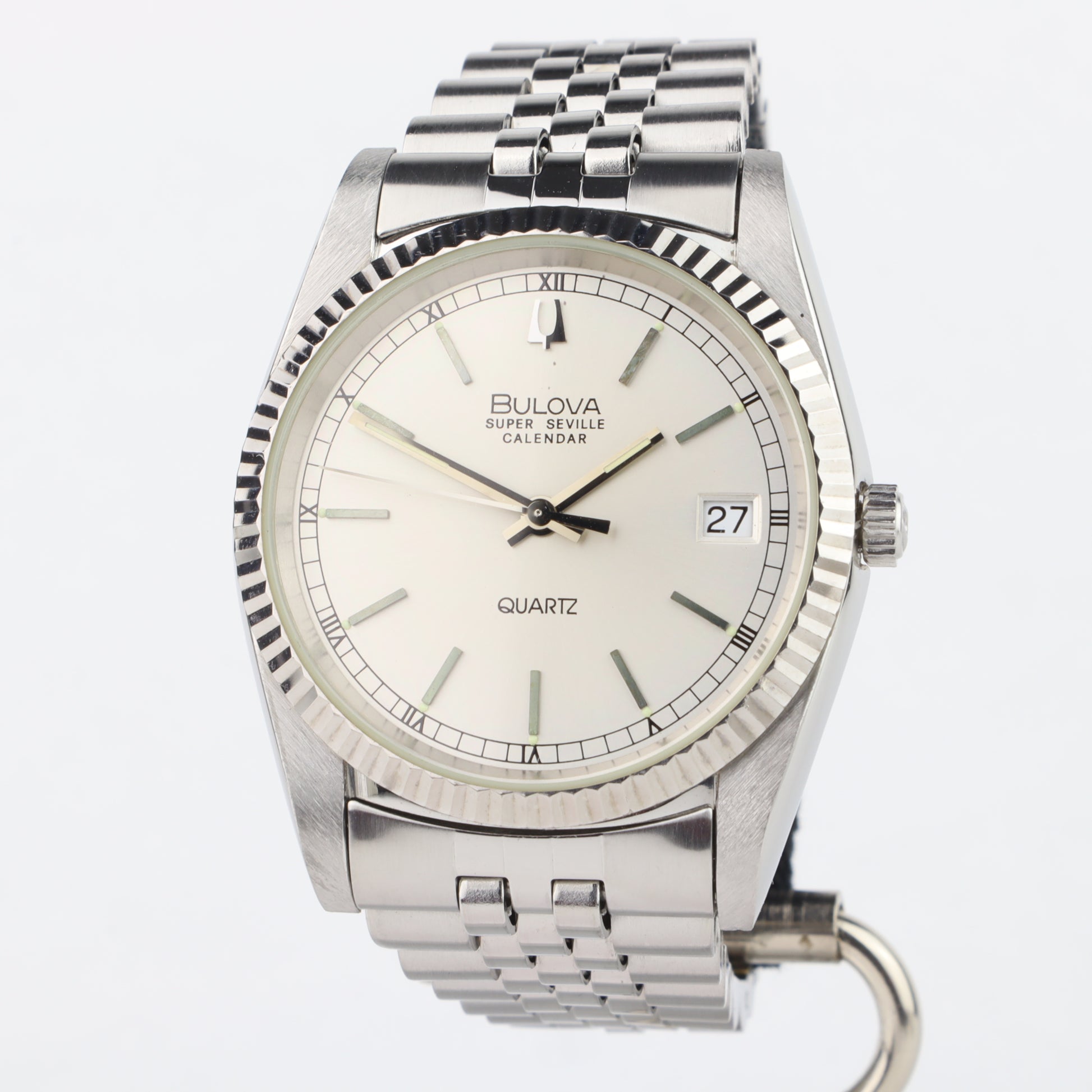 Bulova Super Seville Quartz 8690101    | Box & Papers