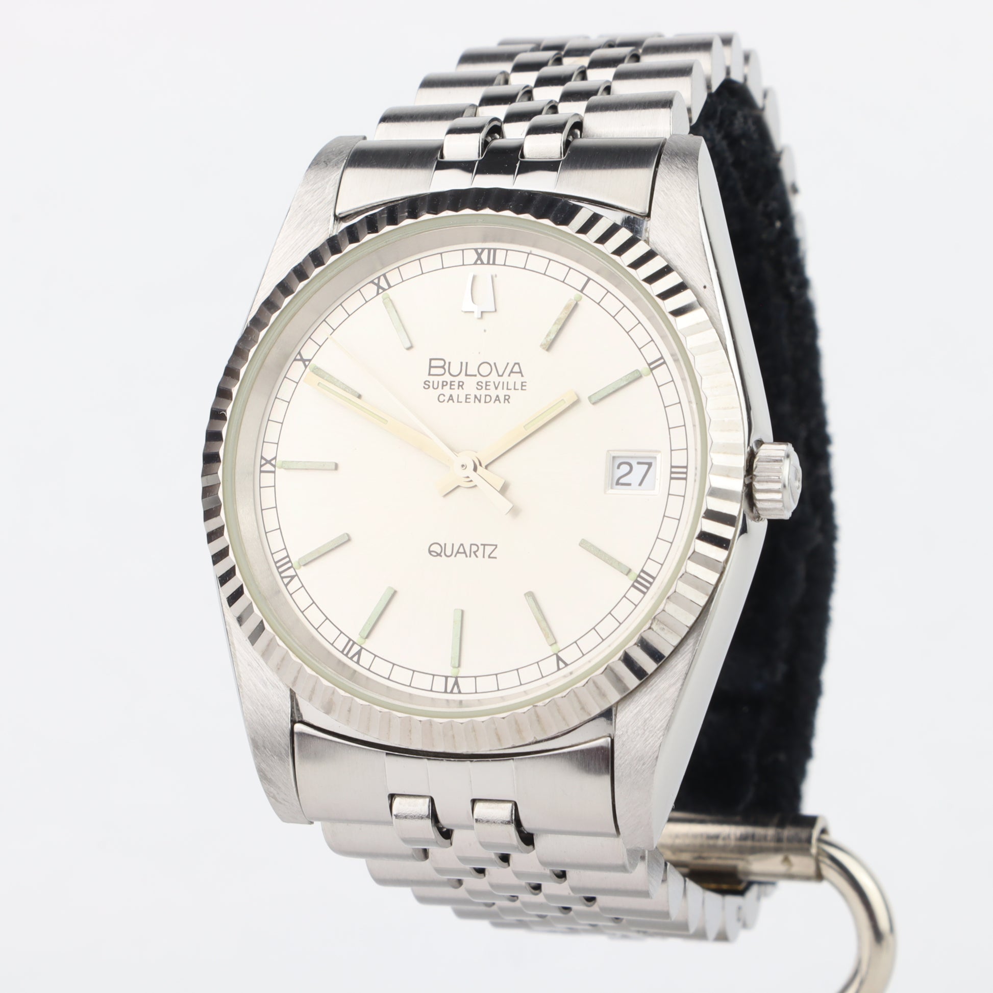 Bulova Super Seville Quartz 8690101    | Box & Papers