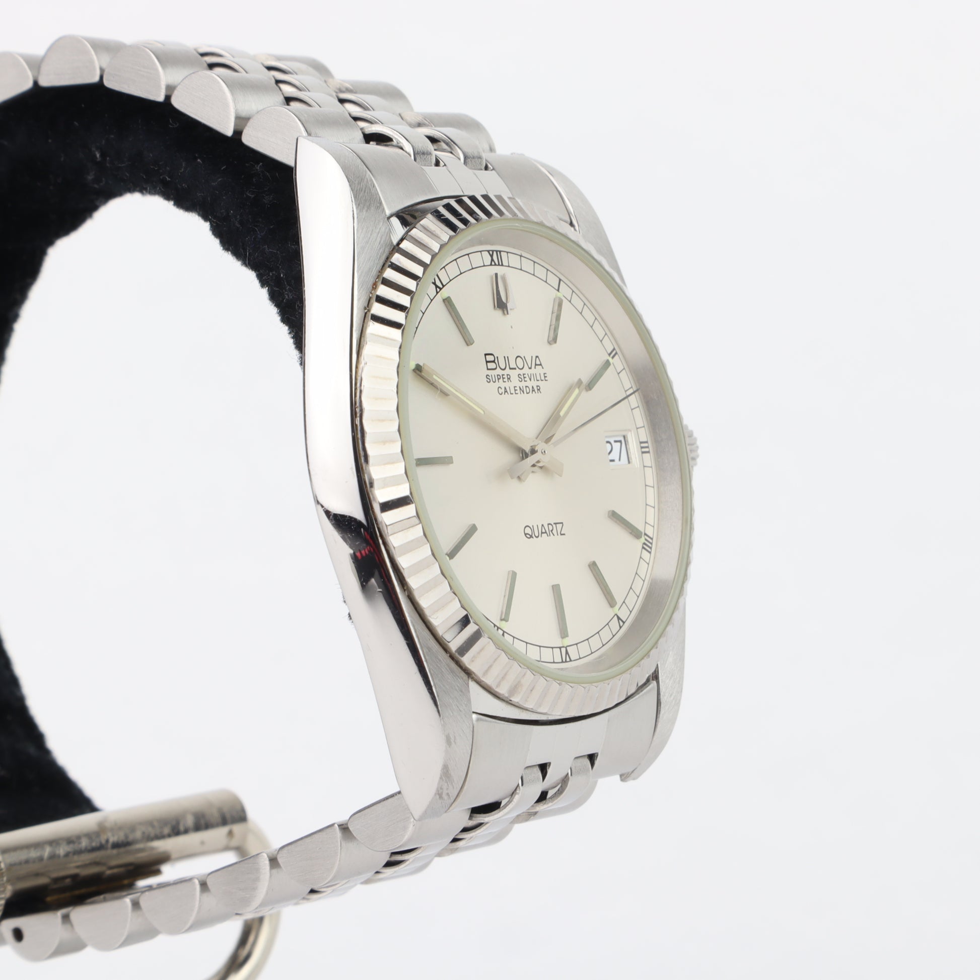 Bulova Super Seville Quartz 8690101    | Box & Papers