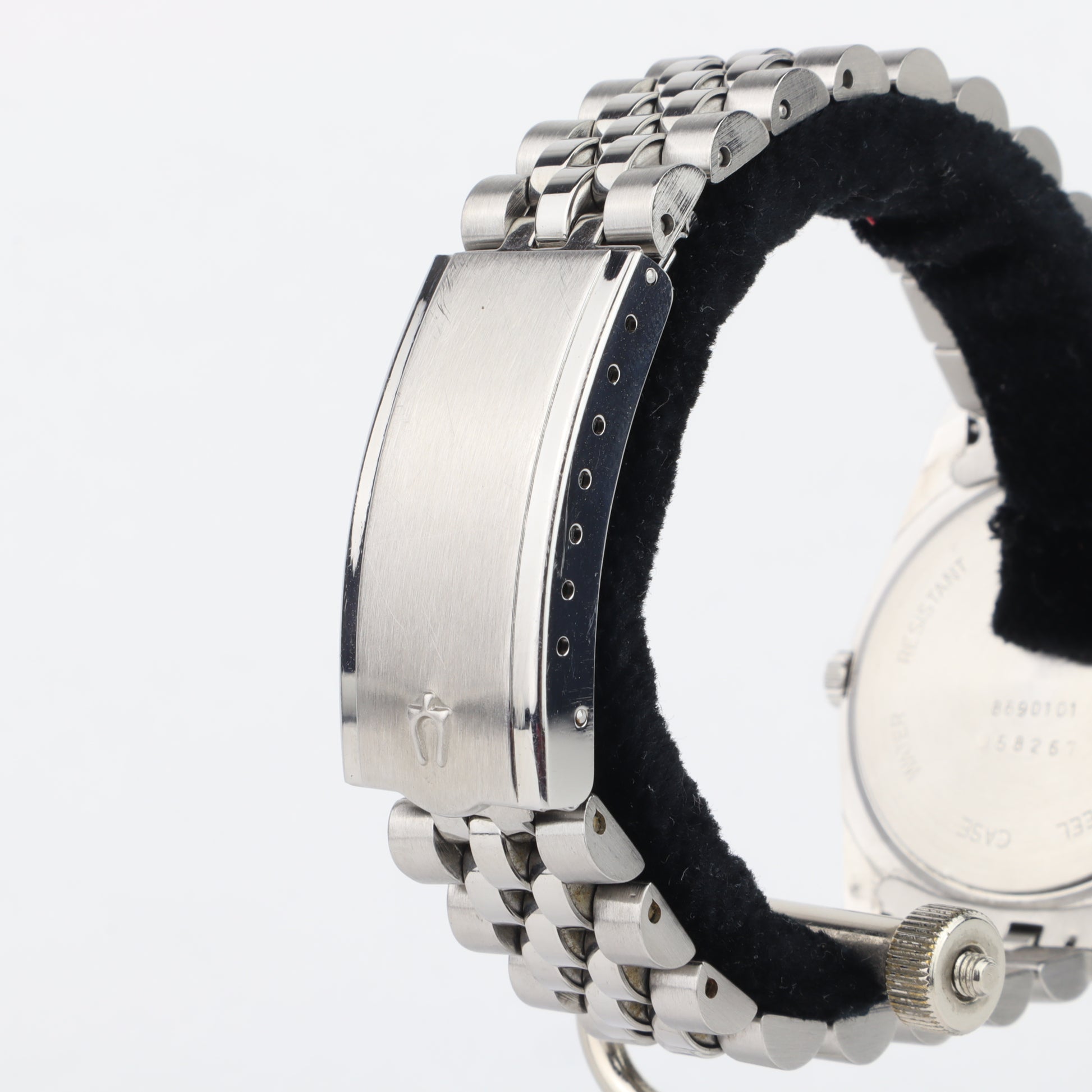 Bulova Super Seville Quartz 8690101    | Box & Papers