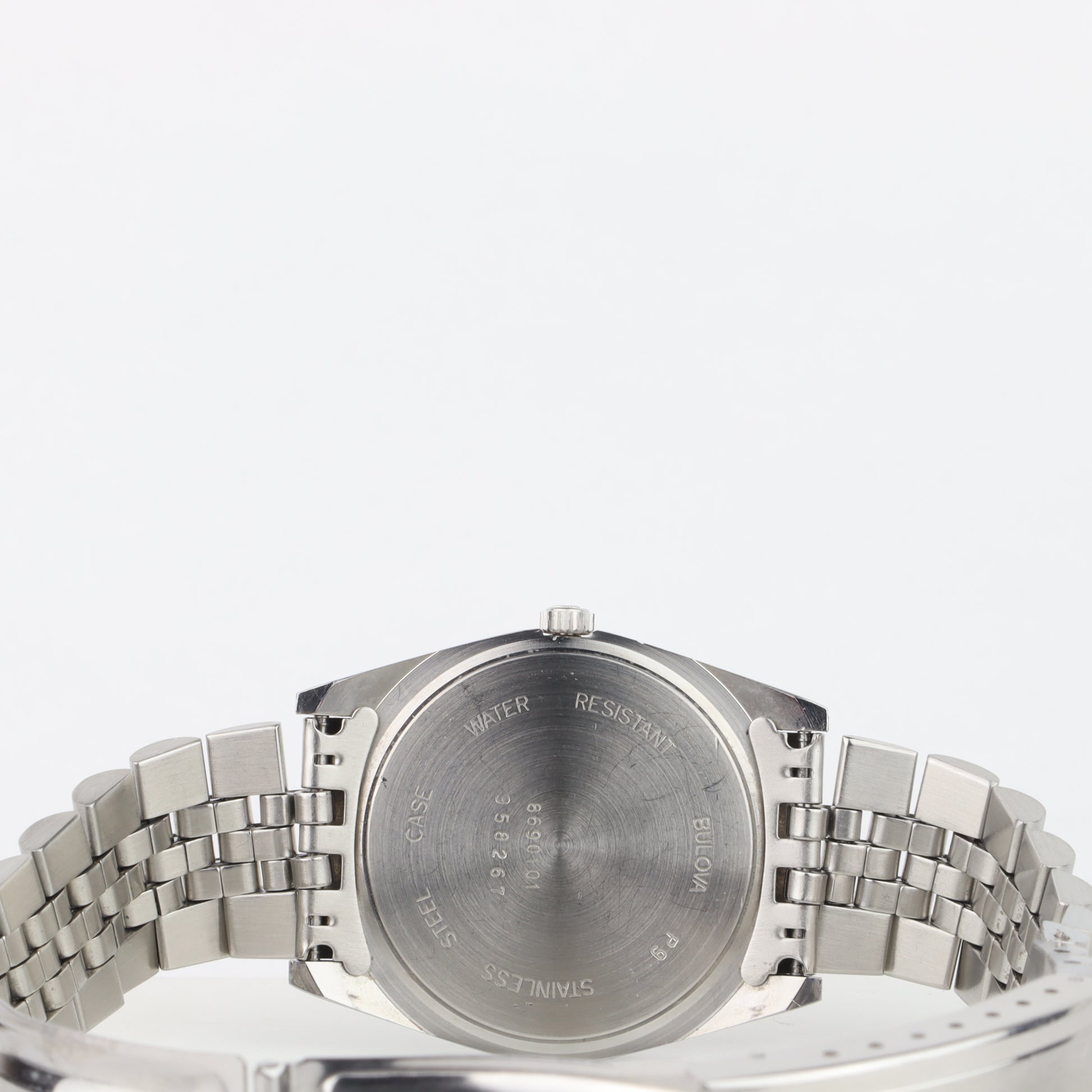 Bulova Super Seville Quartz 8690101    | Box & Papers