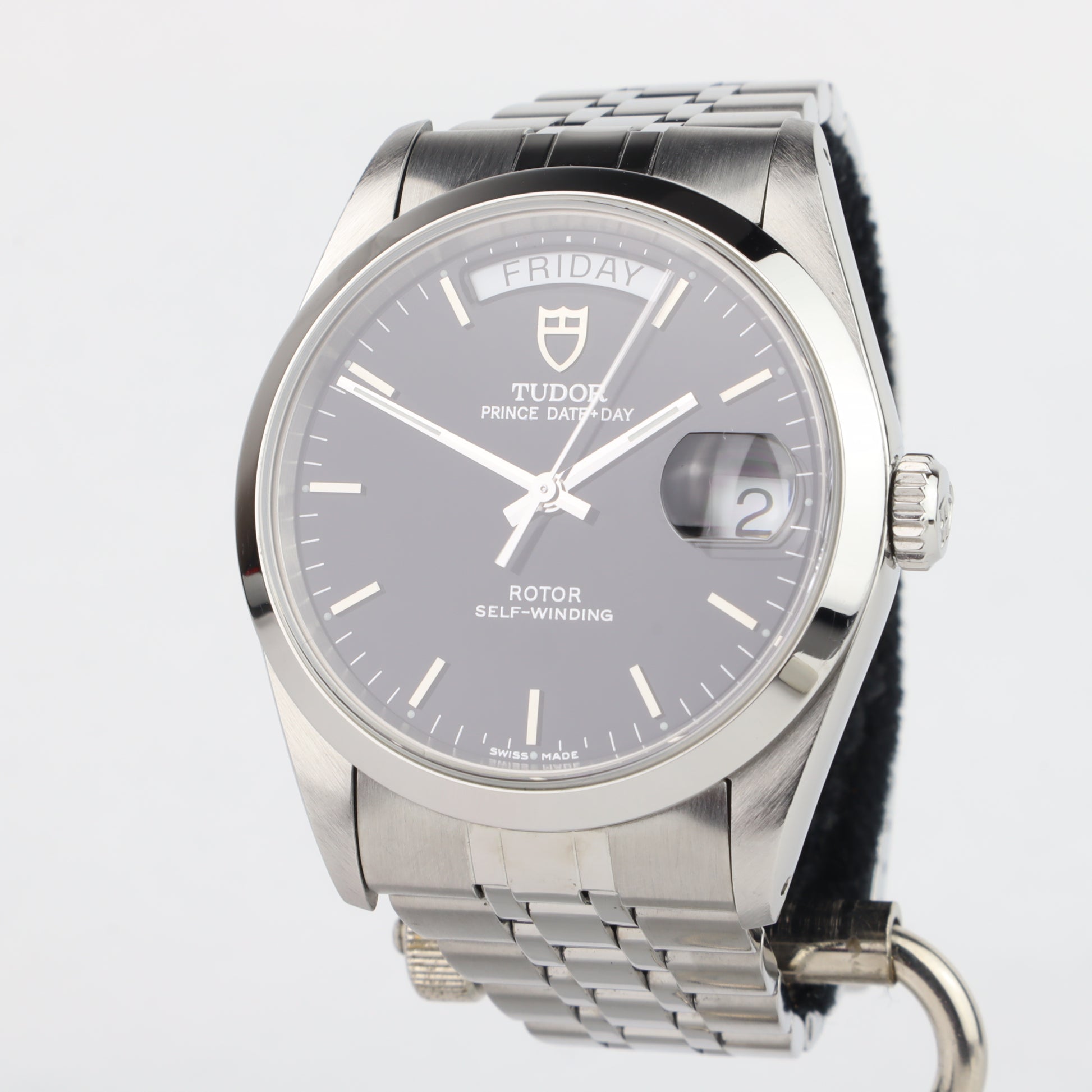 Tudor Prince Date + Day 76200     | 2002