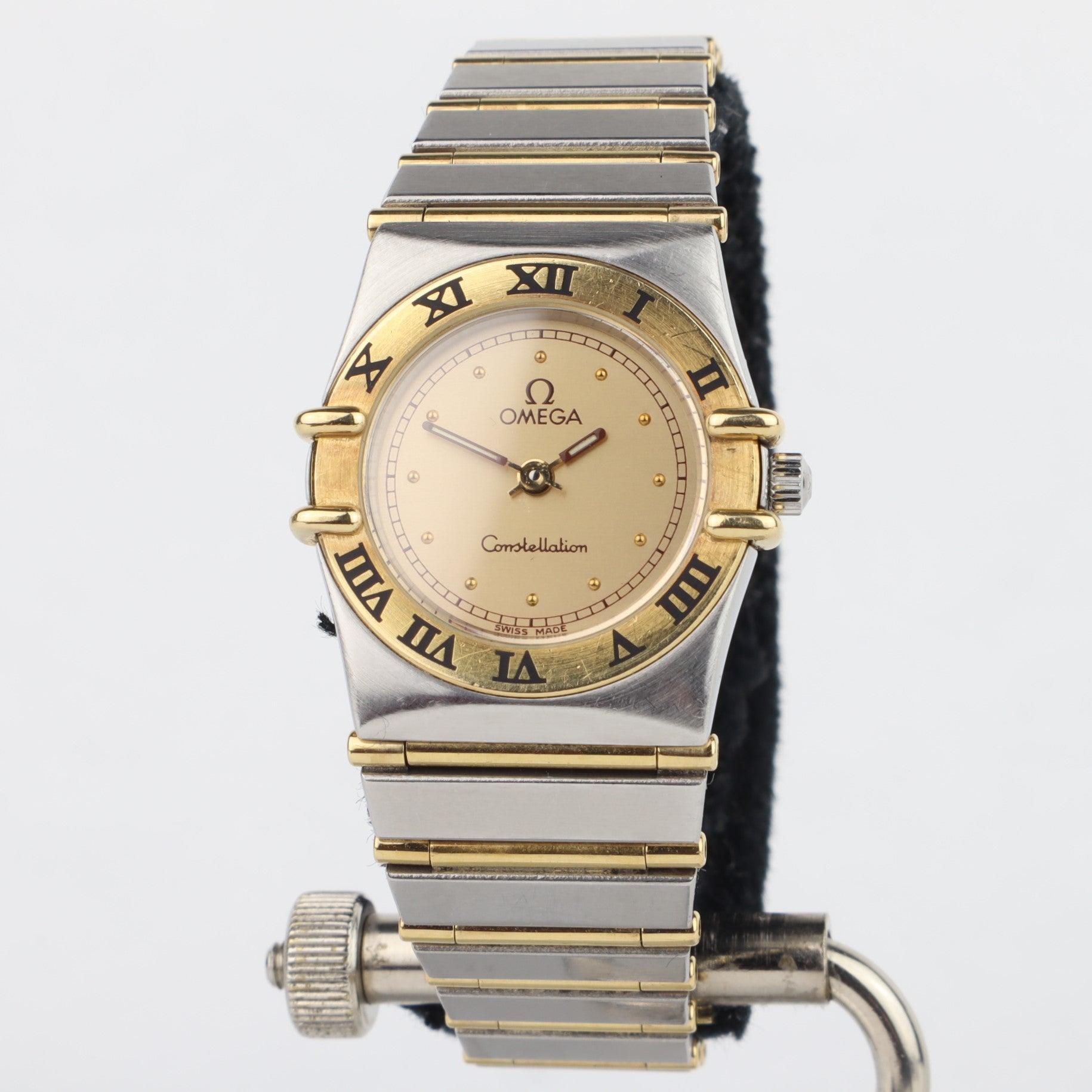 Omega Constellation 795.1080 'Manhattan' Ladies Full Bar 18K Gold