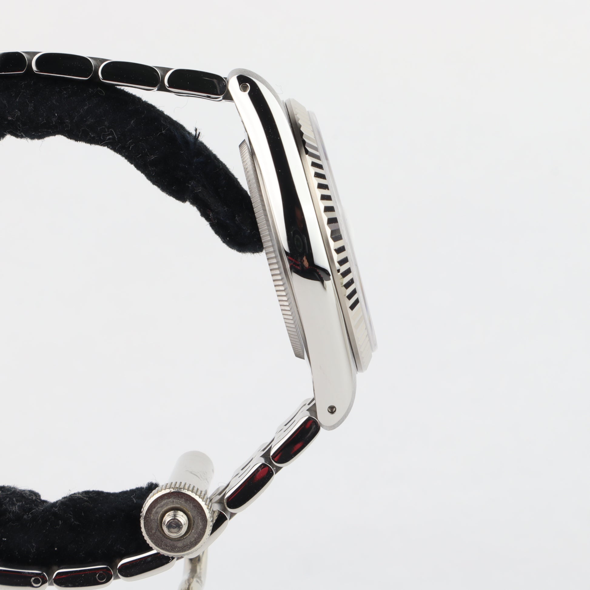 Tudor Prince Date 74034    | Papers | 2021