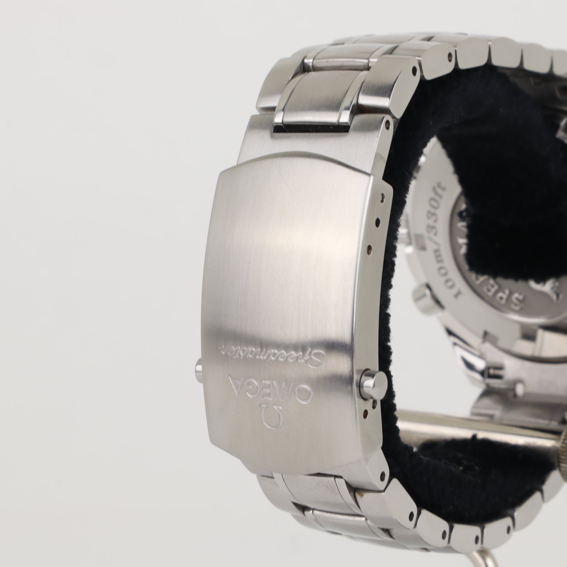 Omega Speedmaster Date 3210.50     | 2008