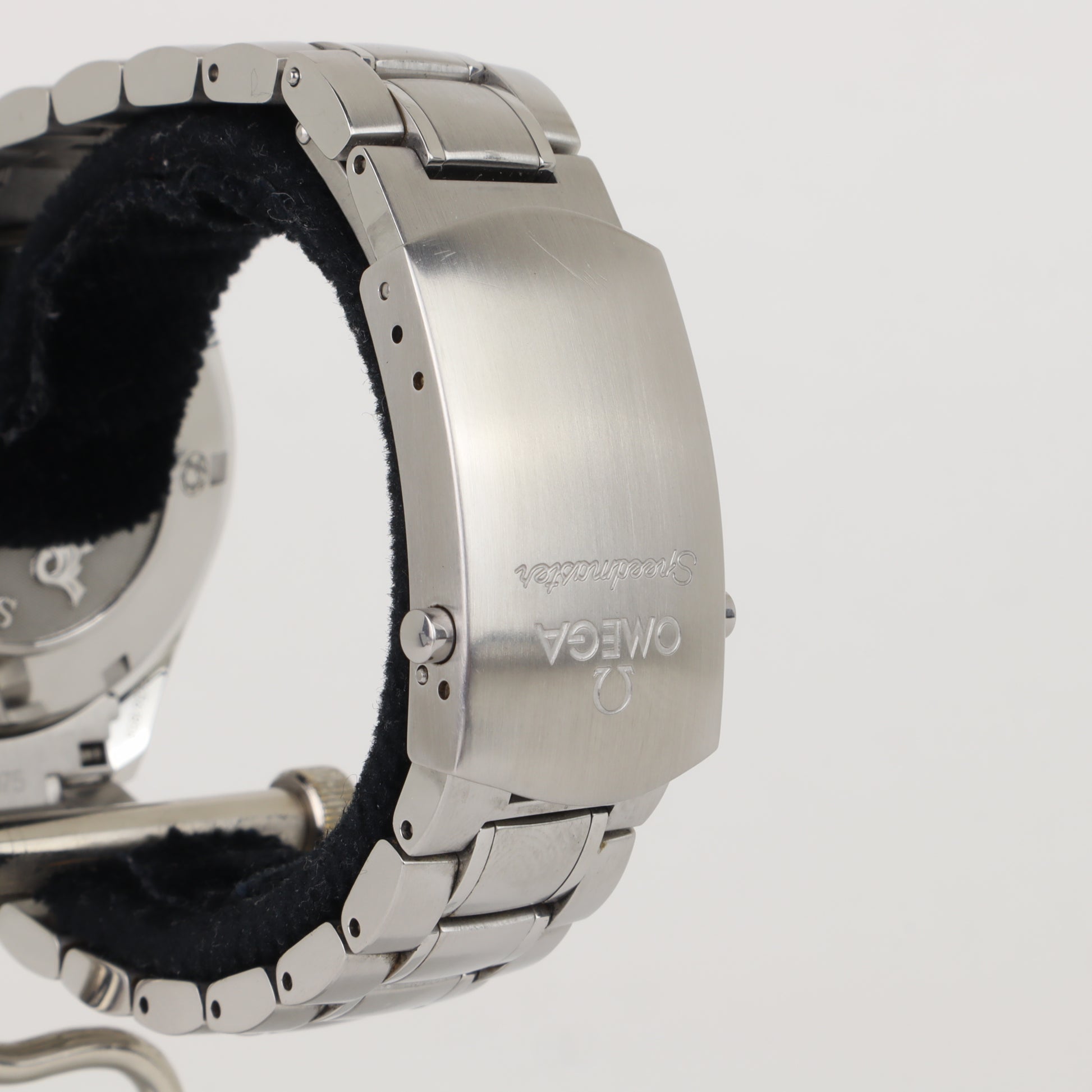 Omega Speedmaster Date 3210.50     | 2008