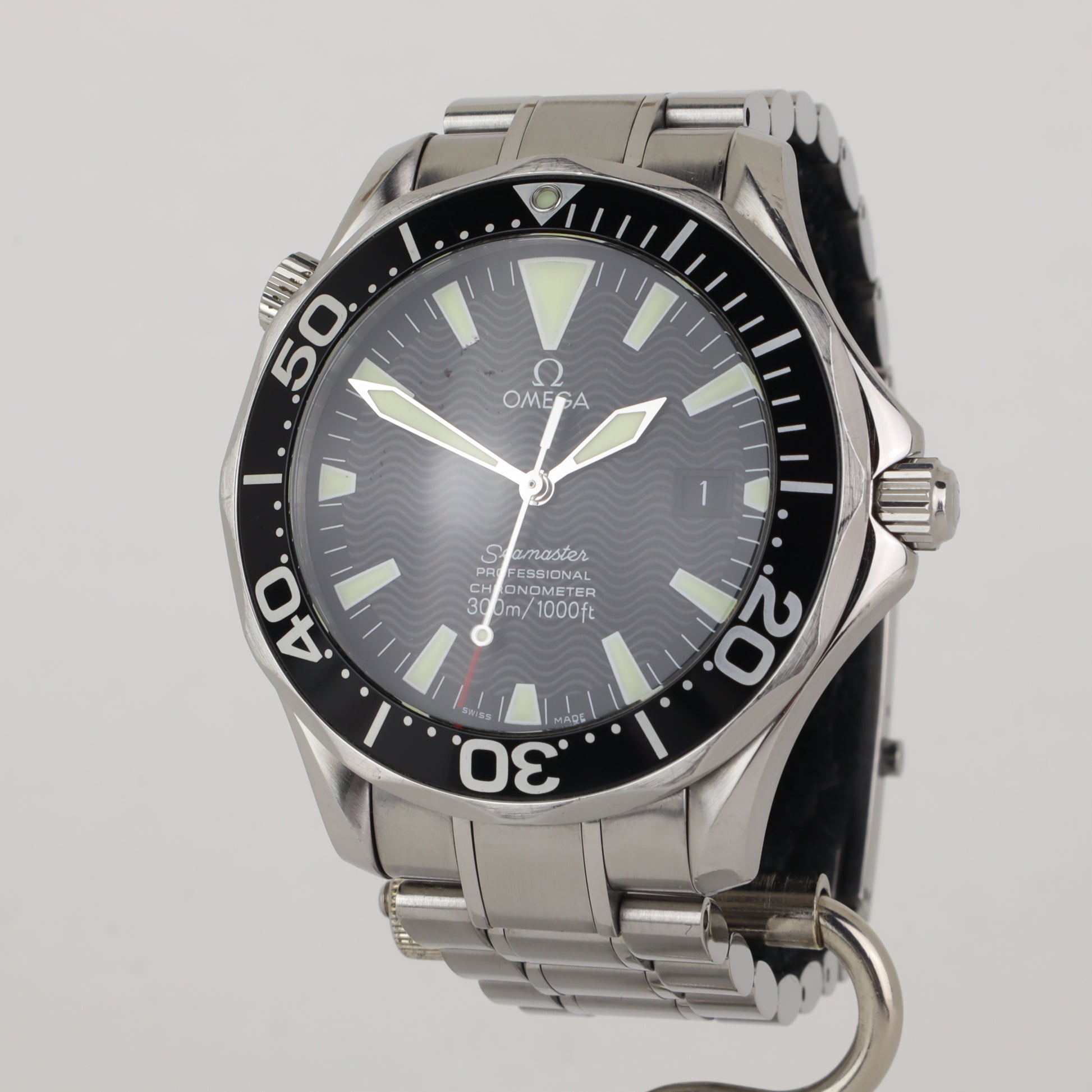 Omega Seamaster 300M 2254.50 'Peter Blake'   | Box & Papers | 2003