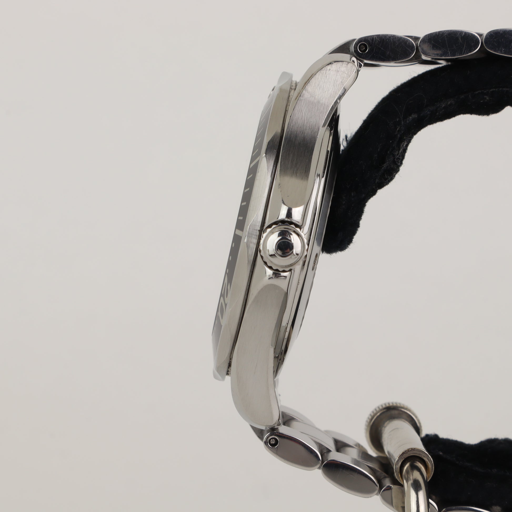 Omega Seamaster 300M 2254.50 'Peter Blake'   | Box & Papers | 2003