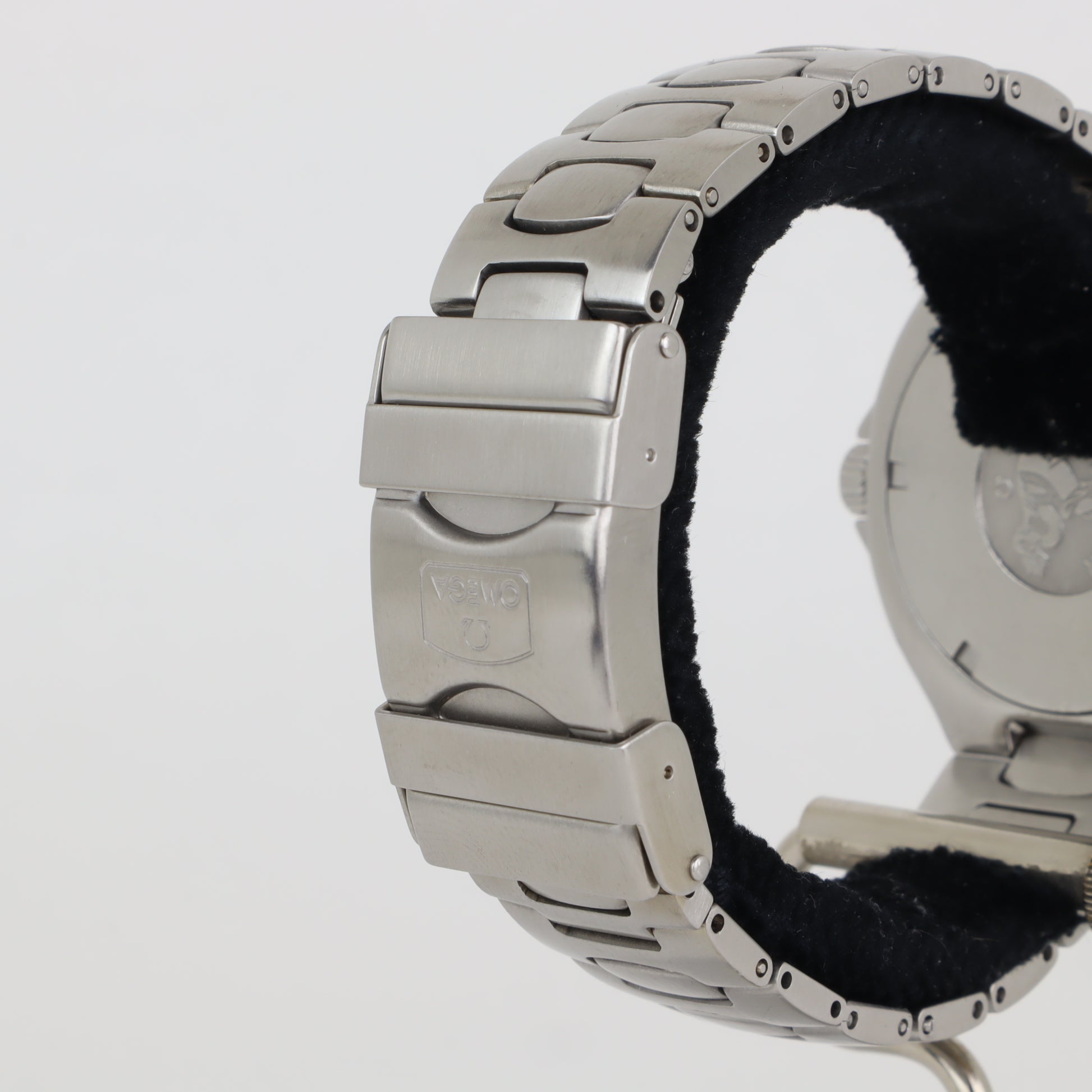 Omega Pre Bond 200M 396.1062     | 1991
