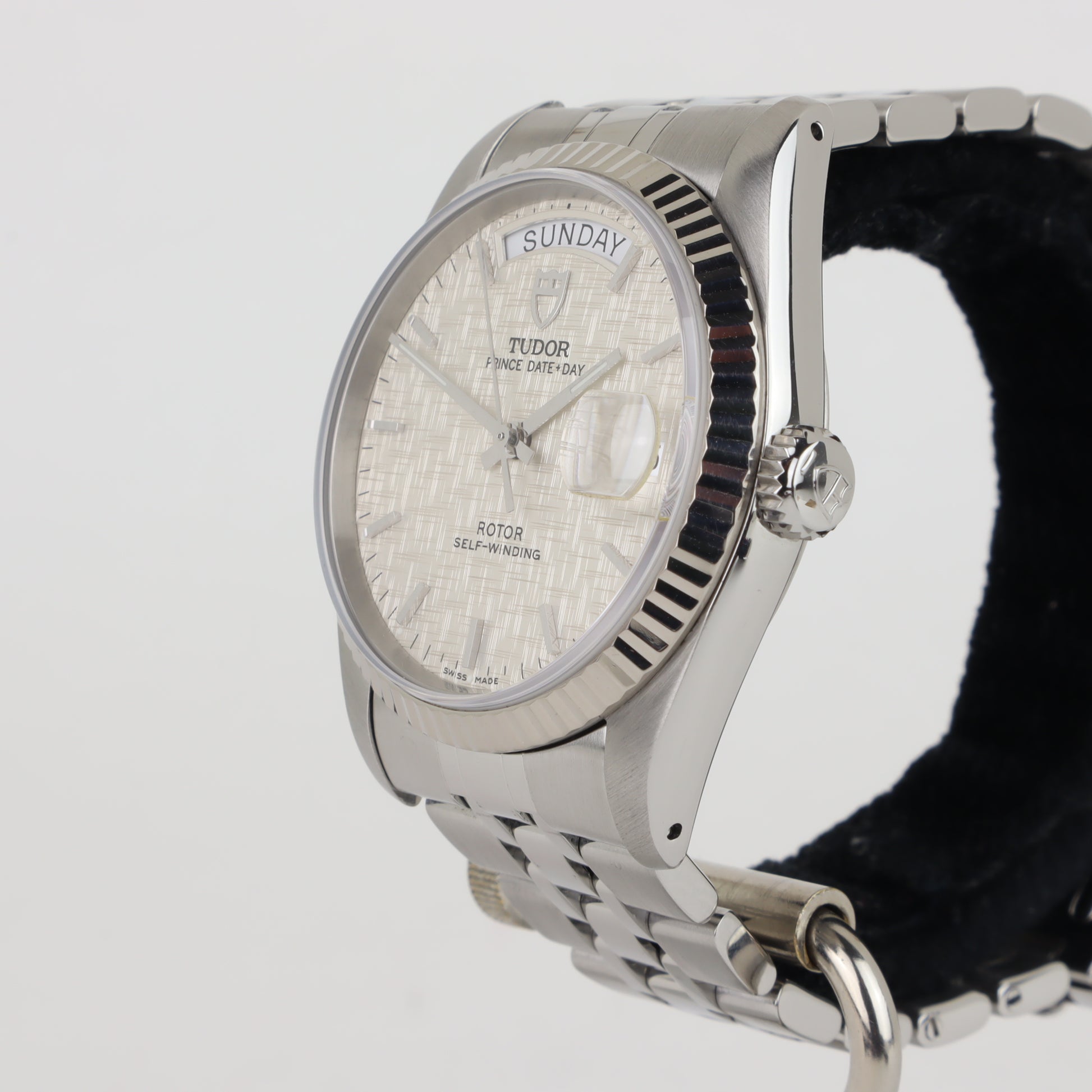 Tudor Prince Date + Day 76214    | Box & Papers | 2013