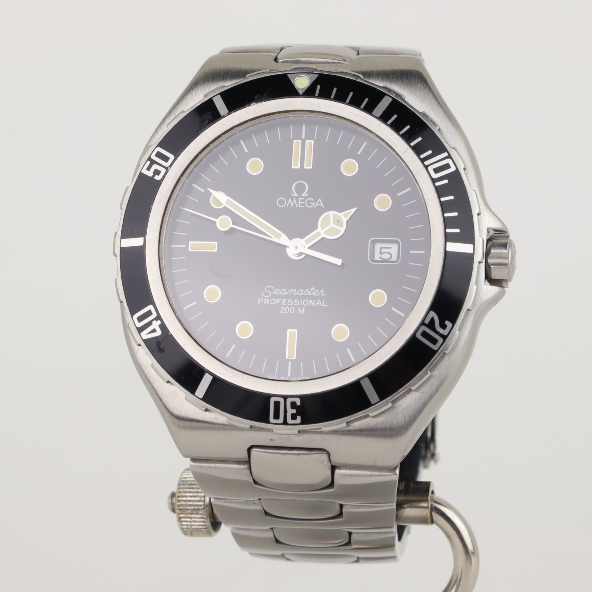 Omega Pre Bond Jumbo 396.1041    | Box & Papers | 1990