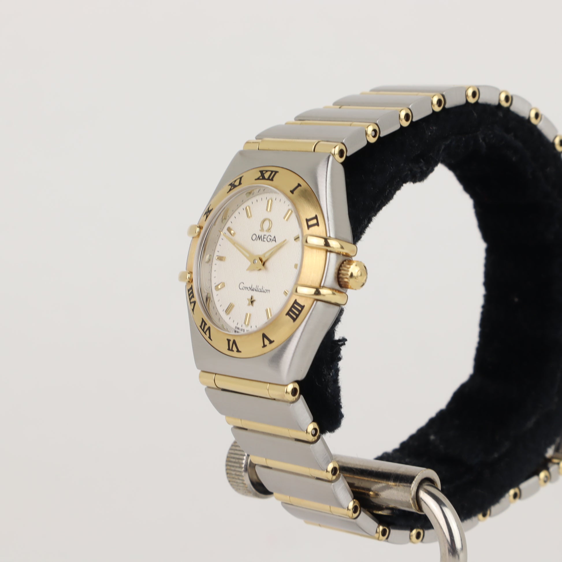 Omega Constellation 1262.30 'Manhattan' Ladies Full Bar 18K   | Box & Papers | 2005