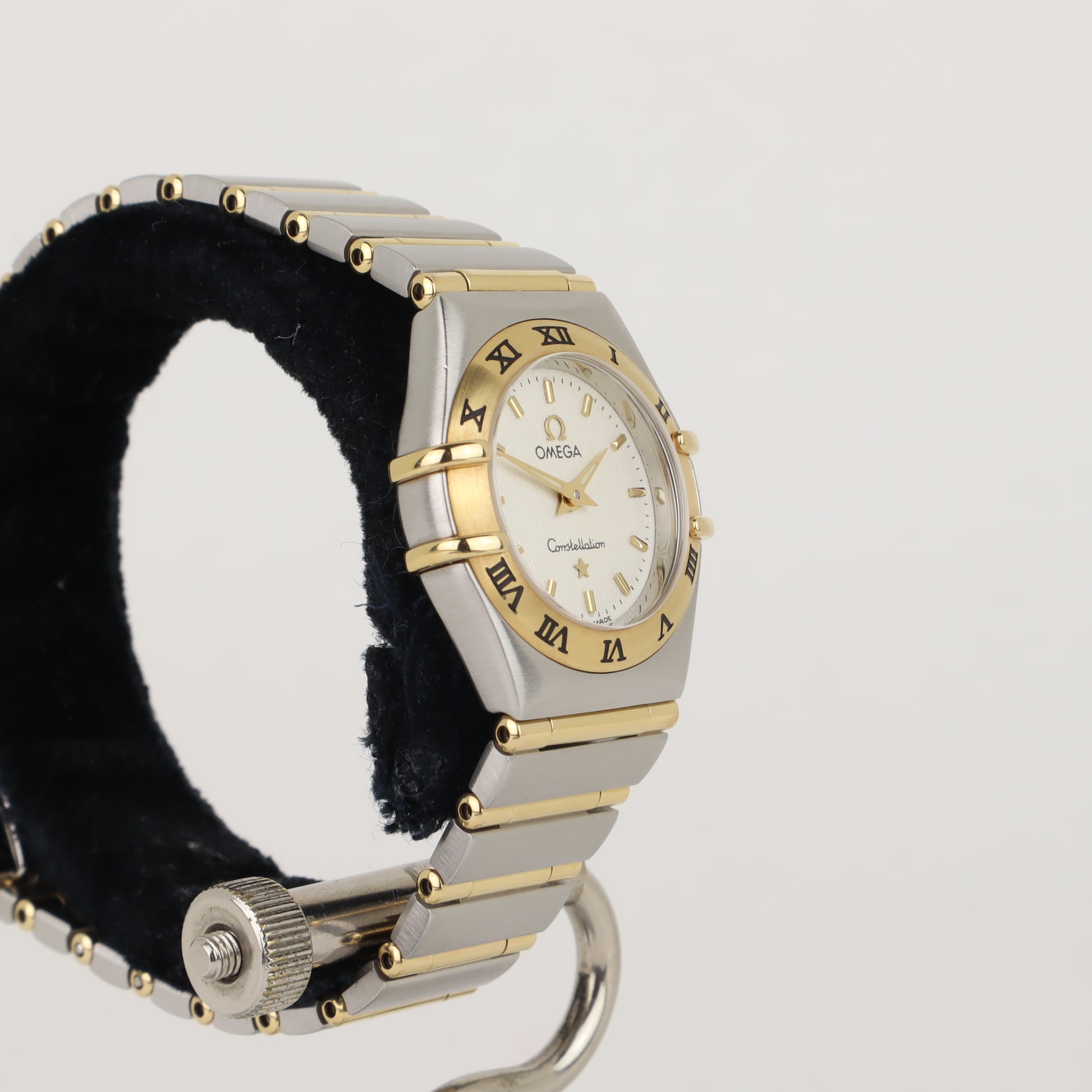 Omega Constellation 1262.30 'Manhattan' Ladies Full Bar 18K   | Box & Papers | 2005