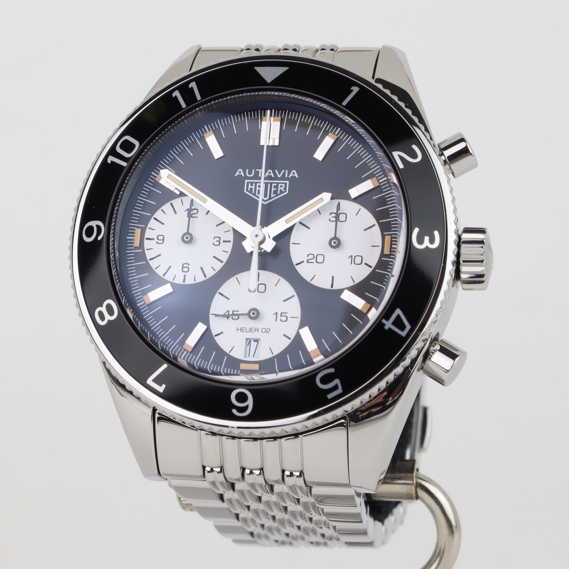 TAG Heuer Autavia Heritage Calibre Heuer 02 CBE2110.BA0687    | Box & Papers | 2017