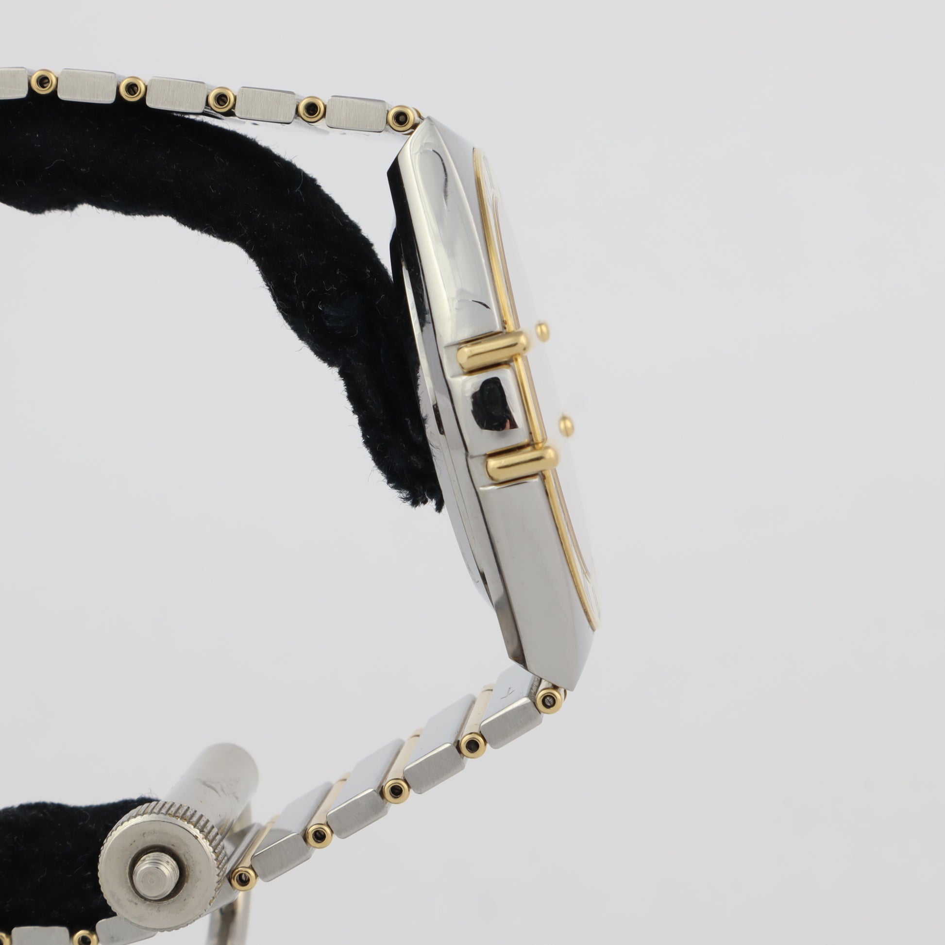 Omega Constellation 'Manhattan' Full Bar 18K Gold 368.1075 | Serviced    | 1986