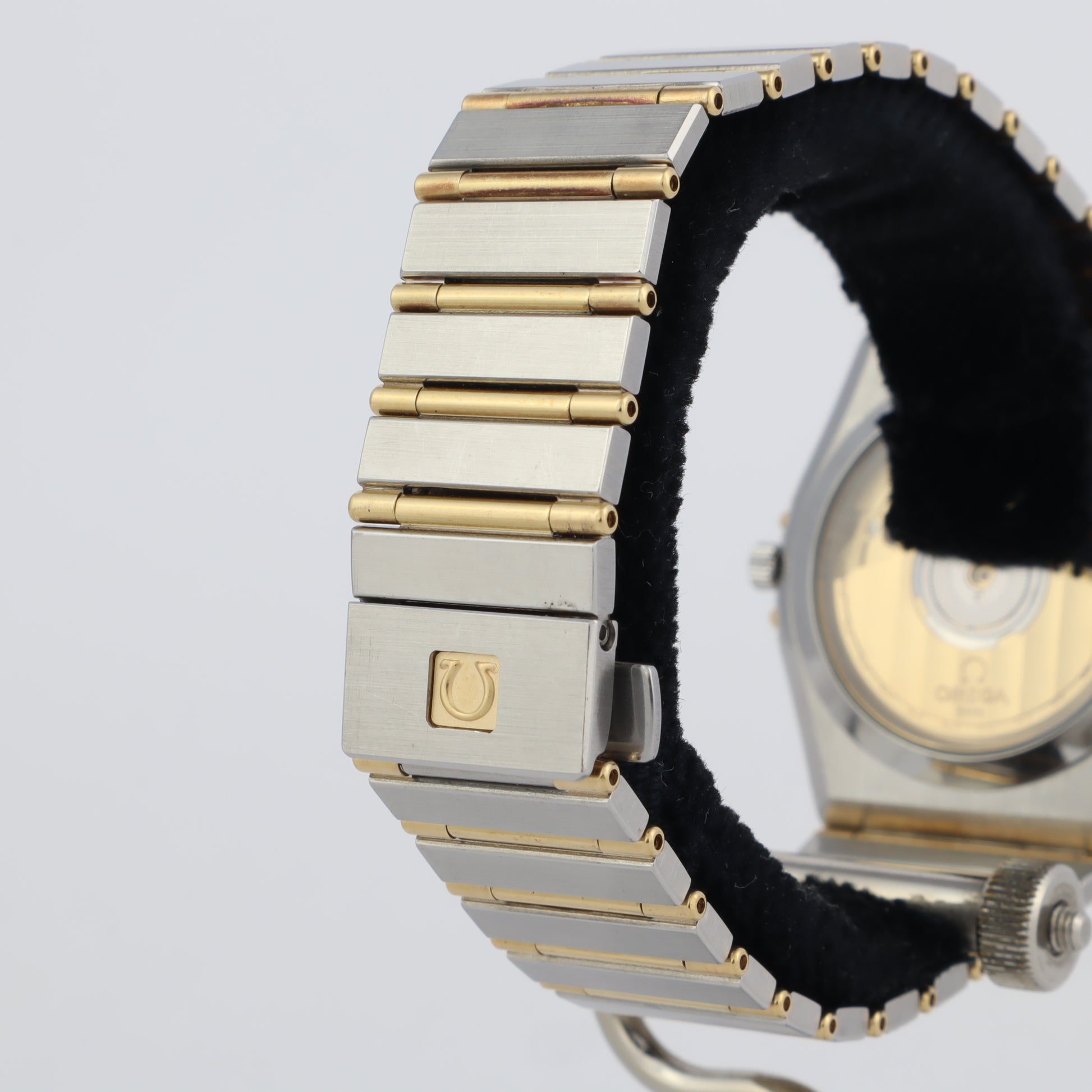 Omega Constellation 'Manhattan' Full Bar 18K Gold 368.1075 | Serviced    | 1986