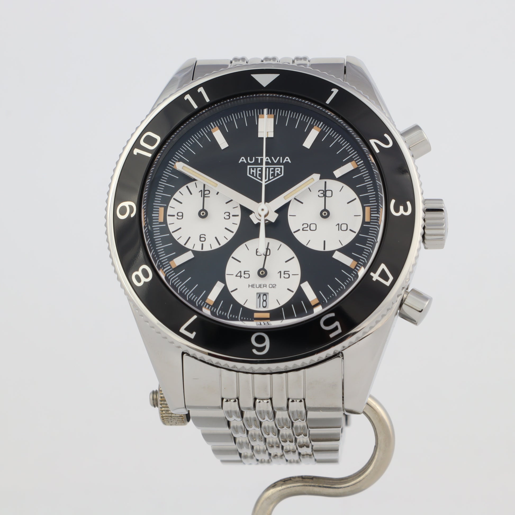 TAG Heuer Autavia Heritage Calibre Heuer 02 CBE2110.BA0687    | Box & Papers | 2017