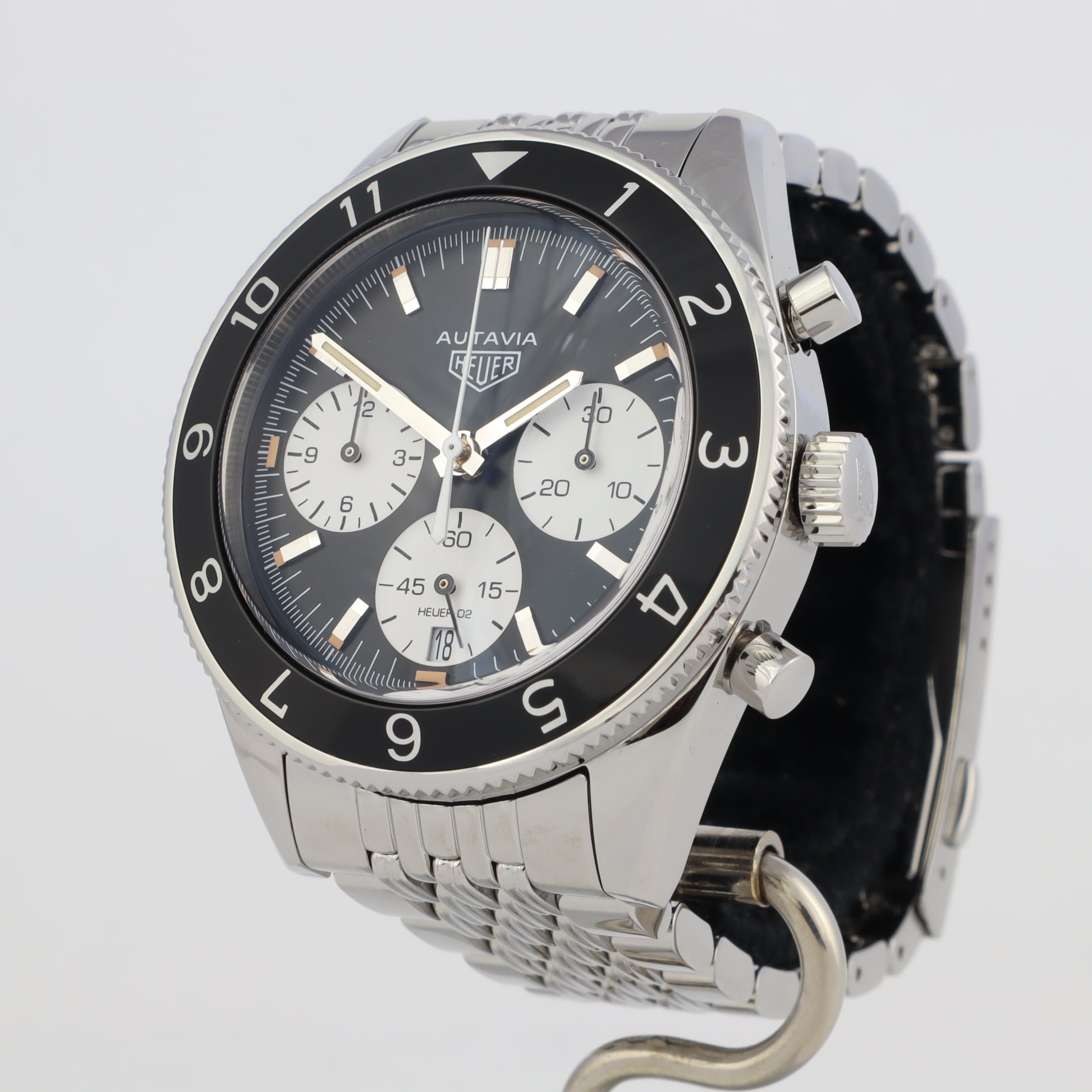 TAG Heuer Autavia Heritage Calibre Heuer 02 CBE2110.BA0687    | Box & Papers | 2017