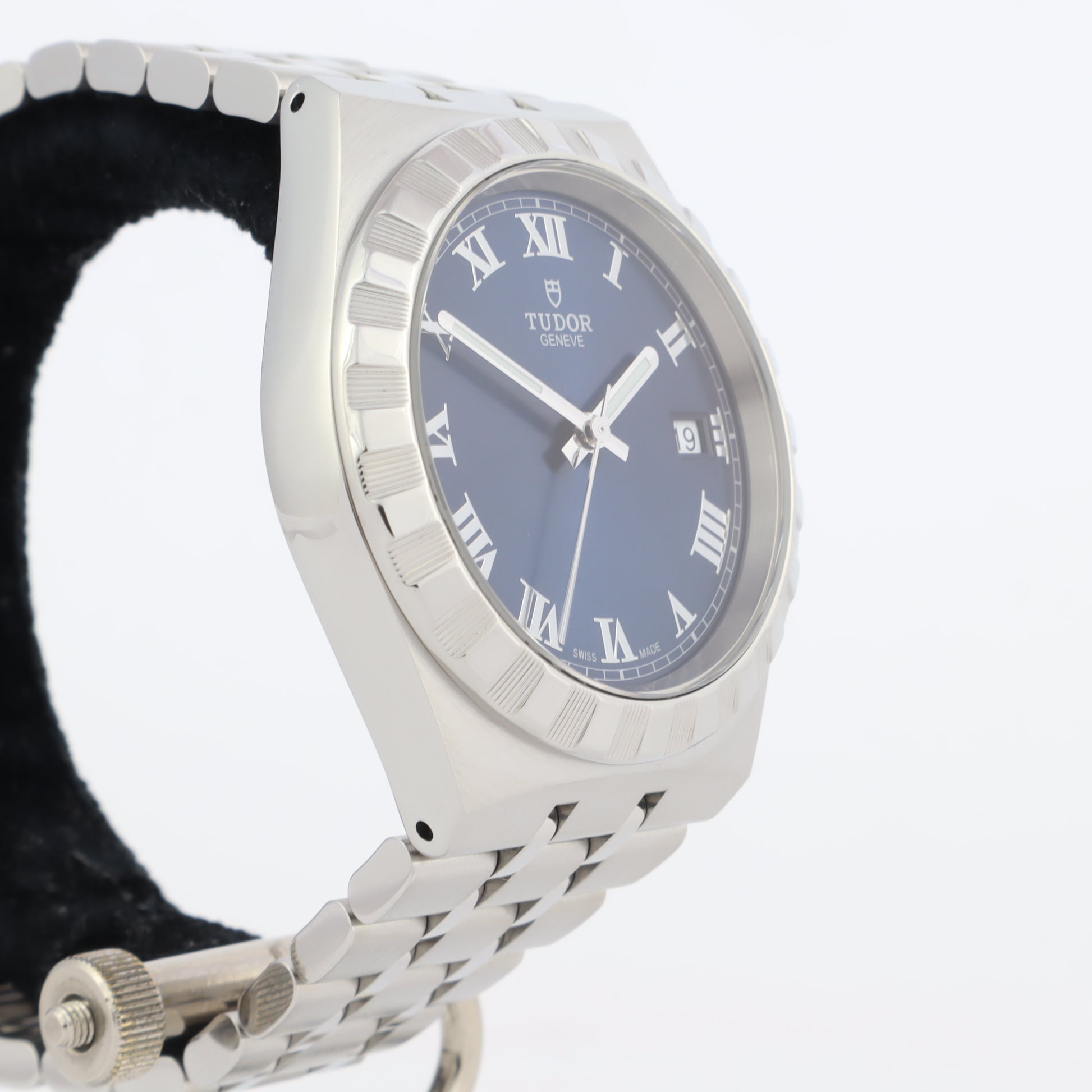Tudor Royal 28500 M28500-0005    | Box & Papers | 2026
