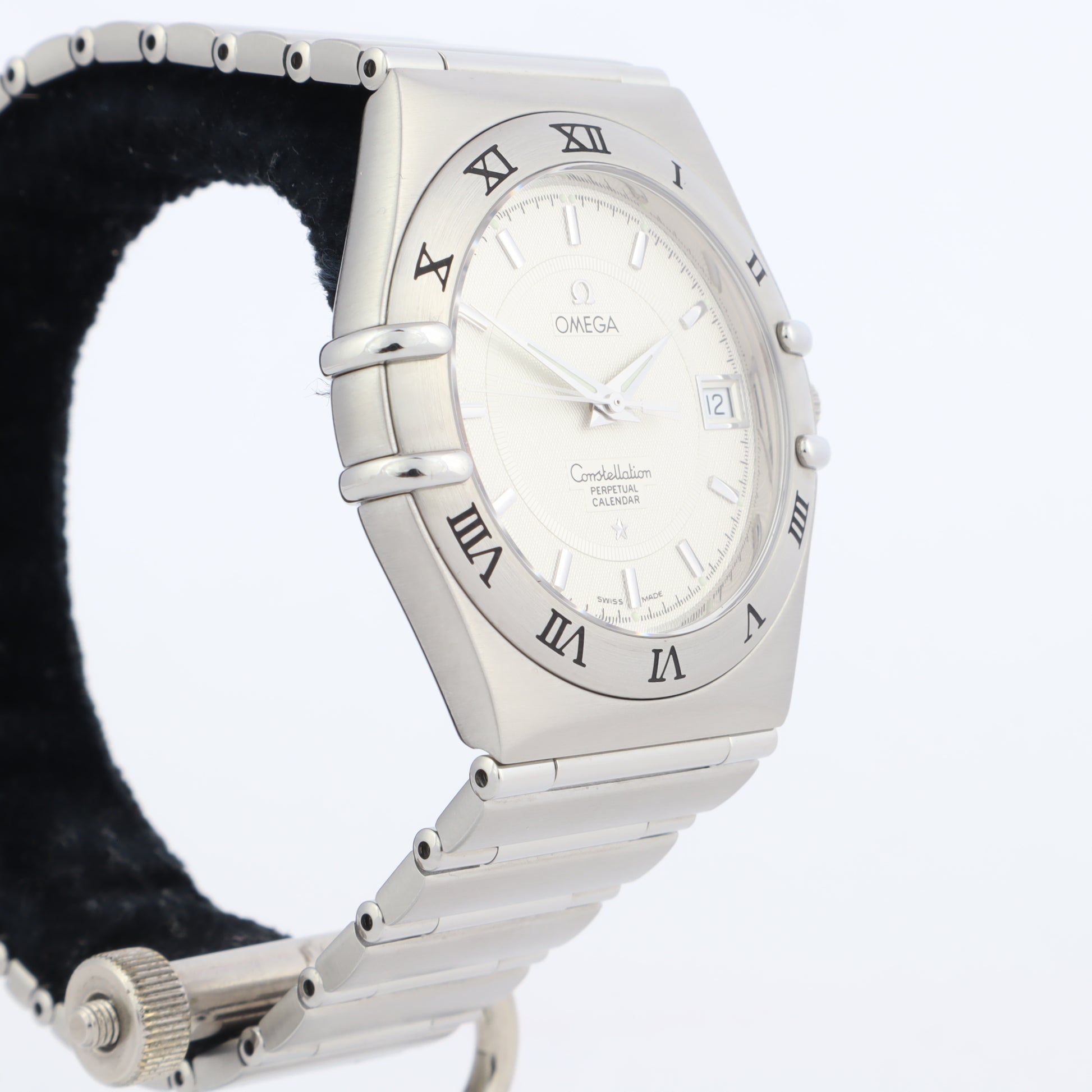 Omega Constellation 1552.30 Perpetual Calendar   | Box & Papers | 2002