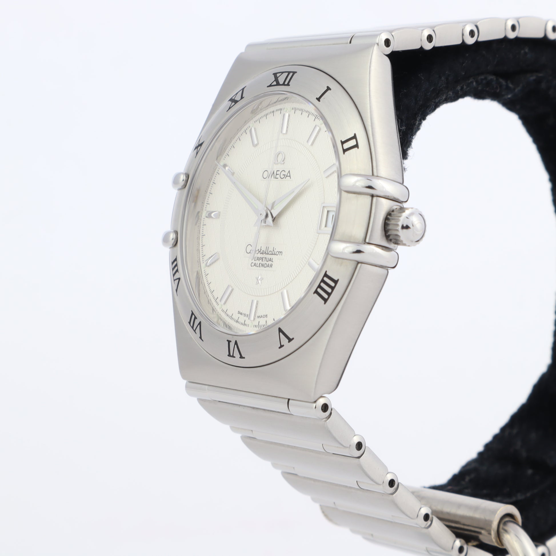 Omega Constellation 1552.30 Perpetual Calendar   | Box & Papers | 2002