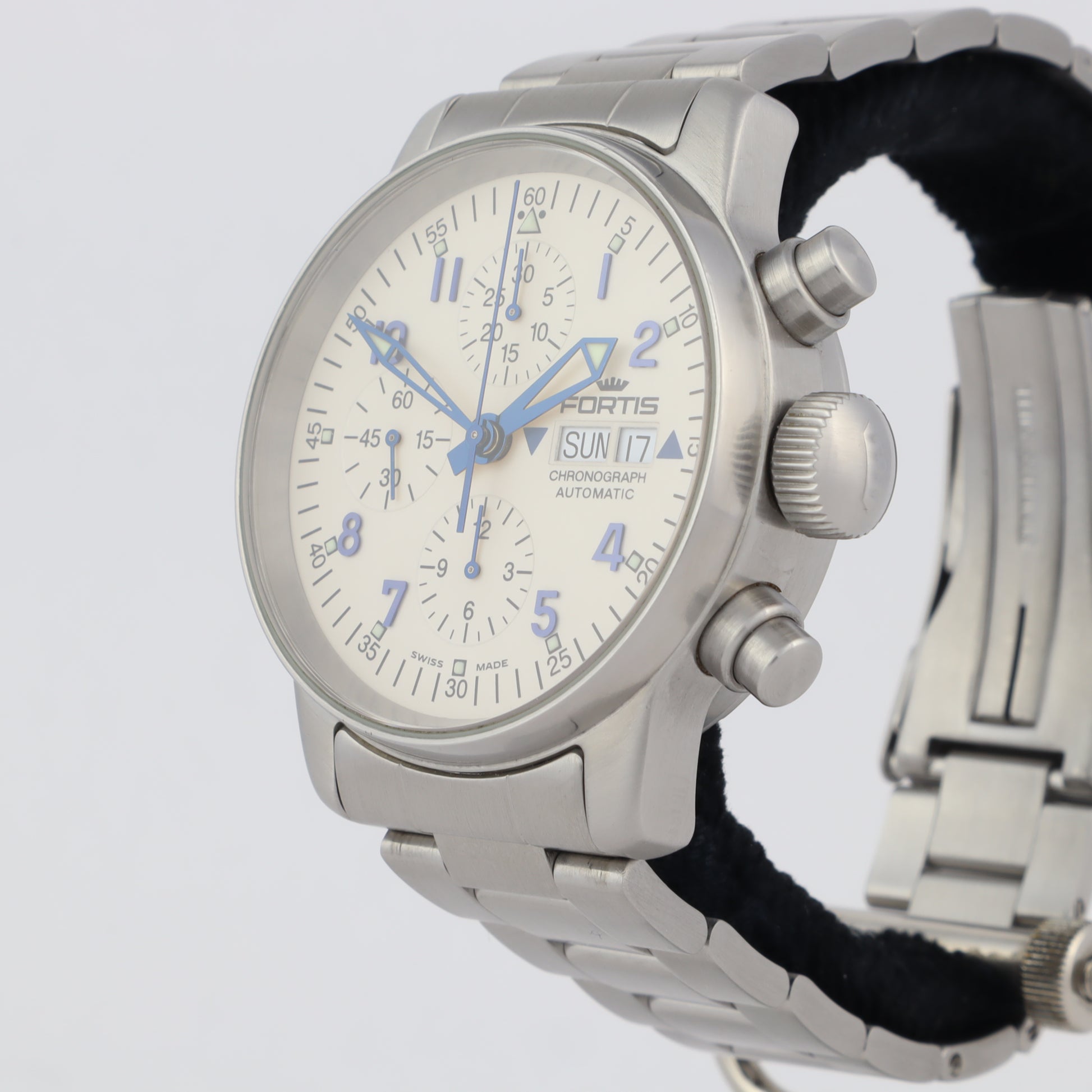 Fortis Flieger Limited 597.11.12  Serviced  | Box & Papers | 2012