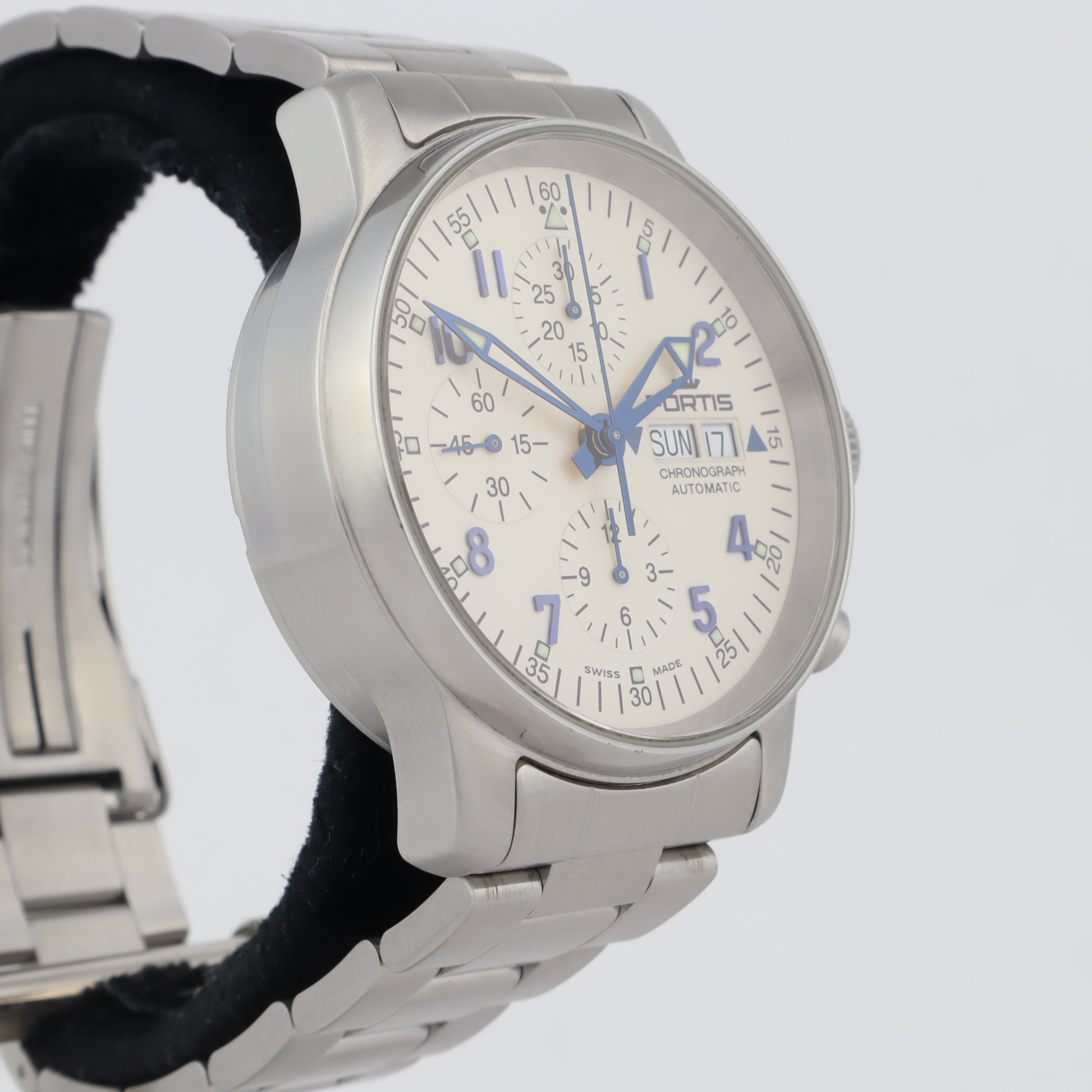 Fortis Flieger Limited 597.11.12  Serviced  | Box & Papers | 2012