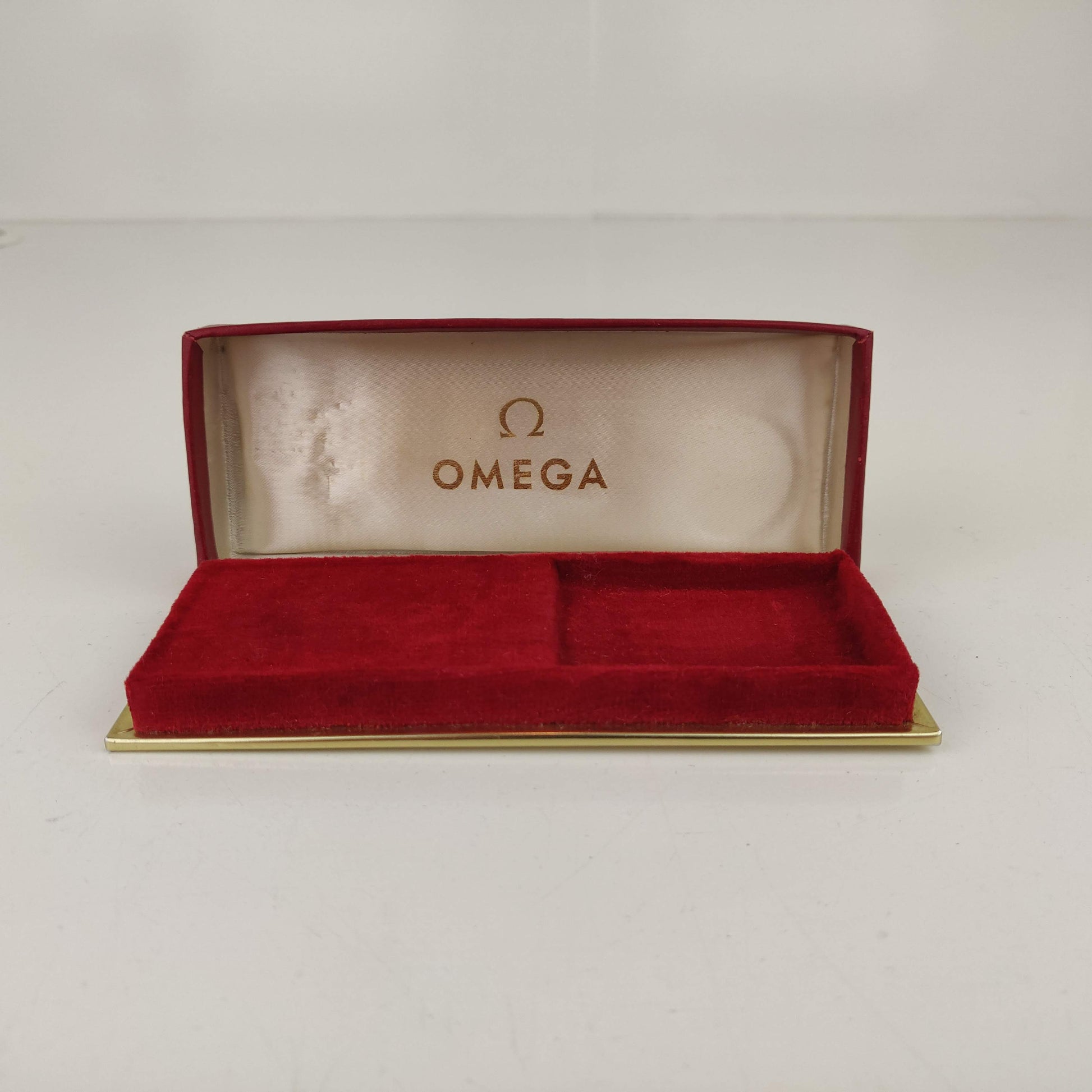 Omega Genève  166.041    | Box | 1968