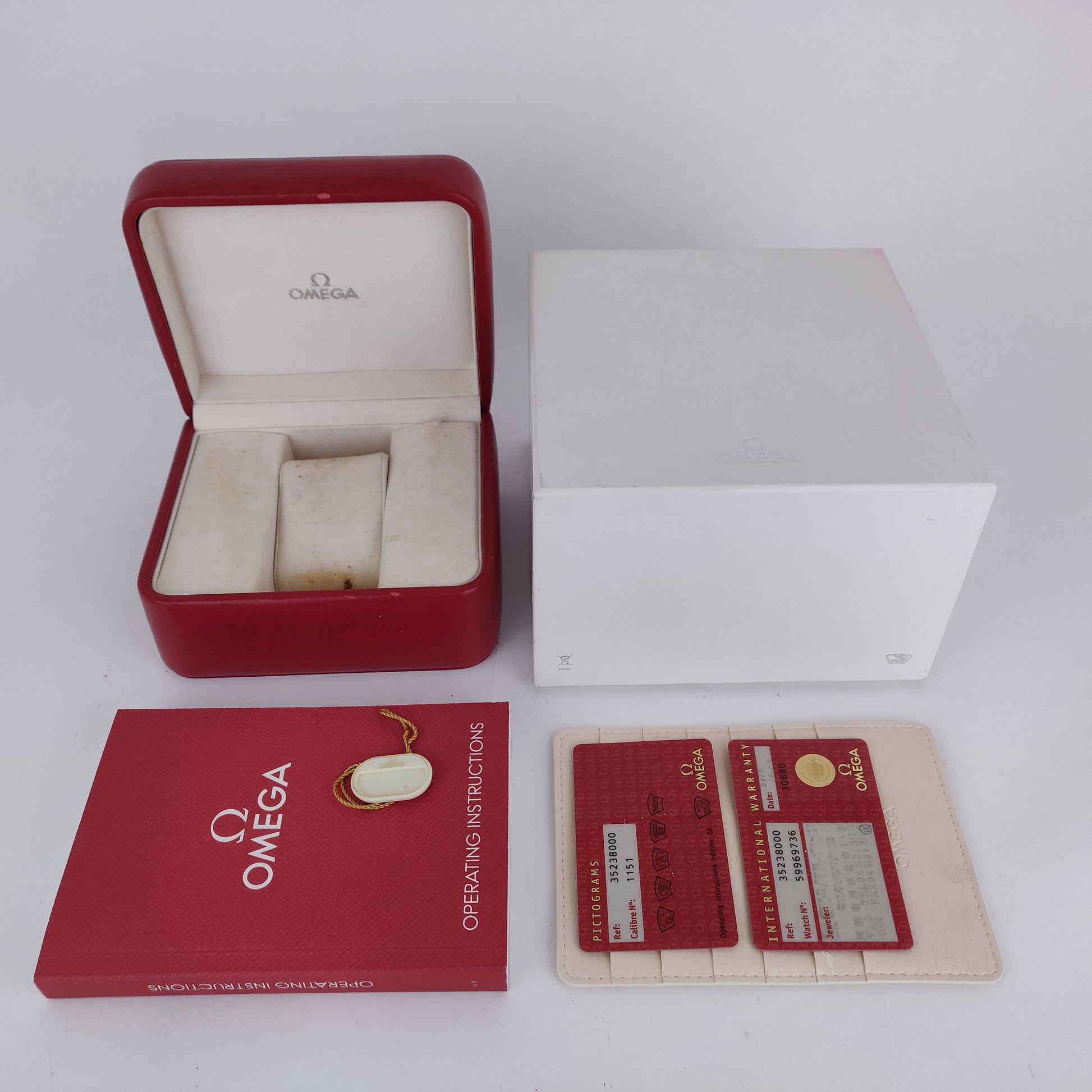 Omega Speedmaster Triple Date 3523.80    | Box & Papers | 2001