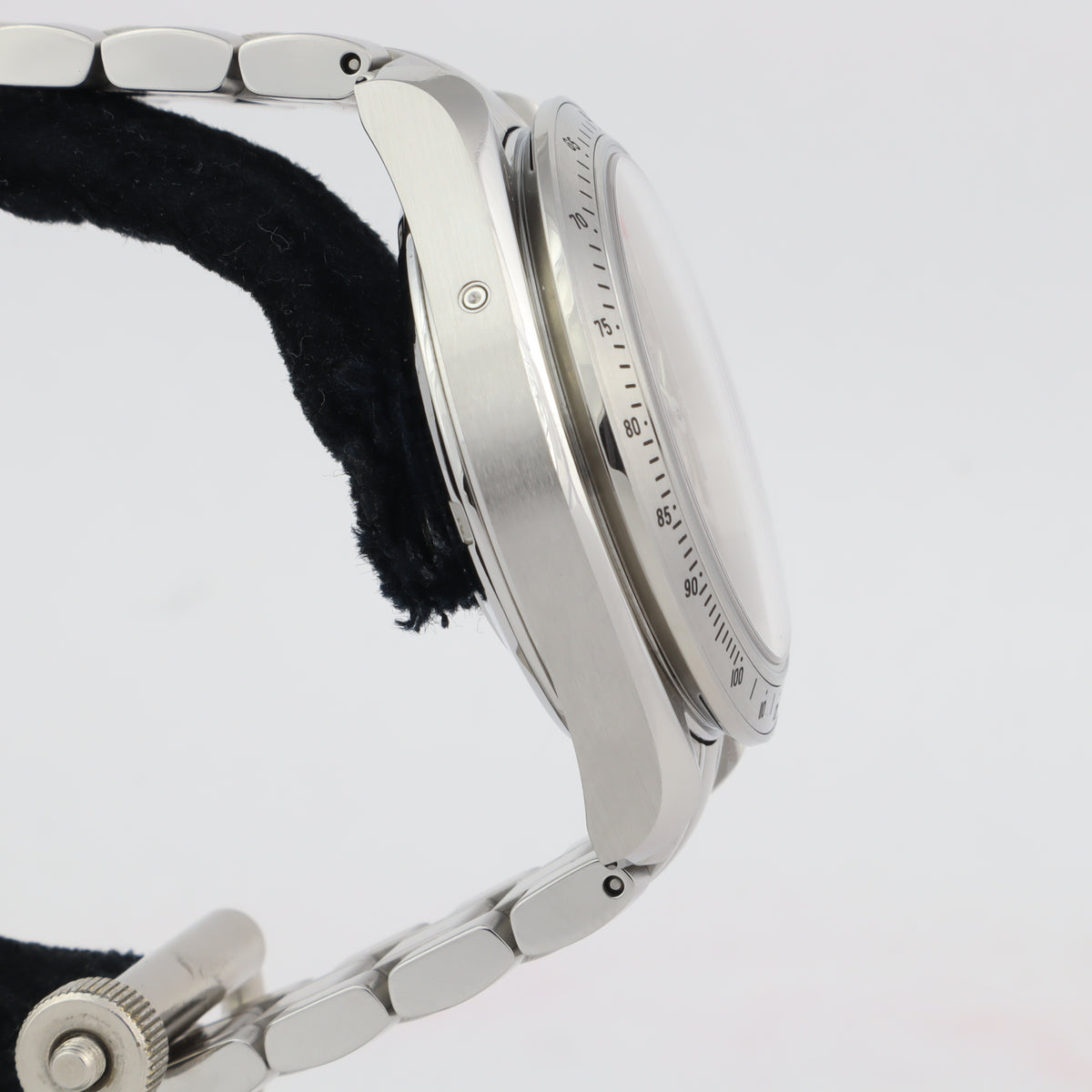 Omega Speedmaster 323.10.40.40.02.001 Date 40MM Chronometer    | 2008