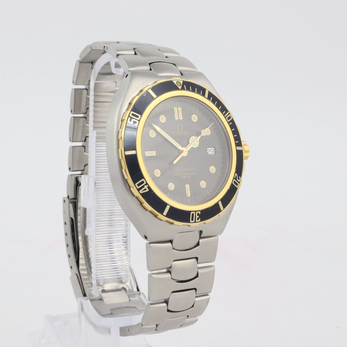 Omega Pre Bond 200M  396.1041    | Box & Papers | 1993