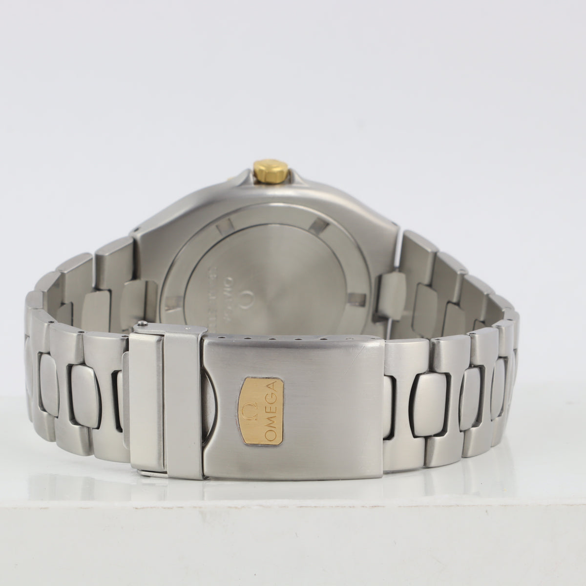 Omega Pre Bond 200M  396.1041    | Box & Papers | 1993