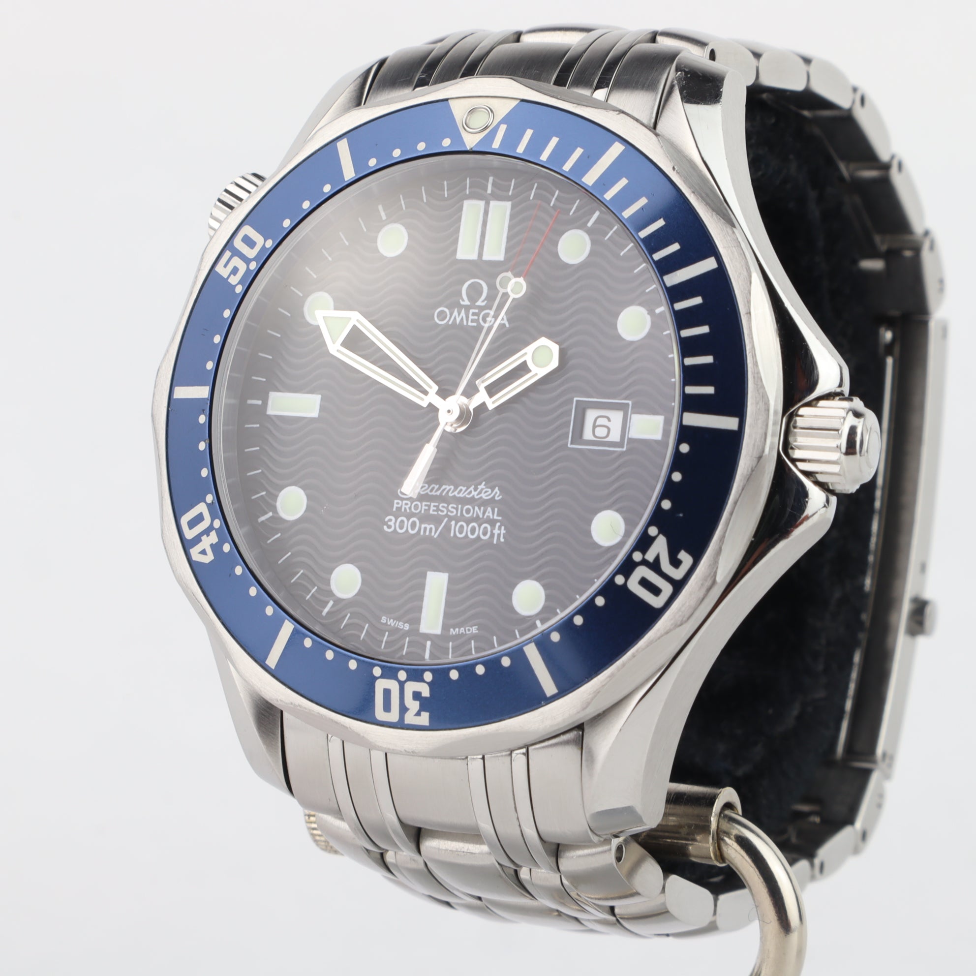 Omega Seamaster 300M 2541.80 James Bond GoldenEye | Box & Papers