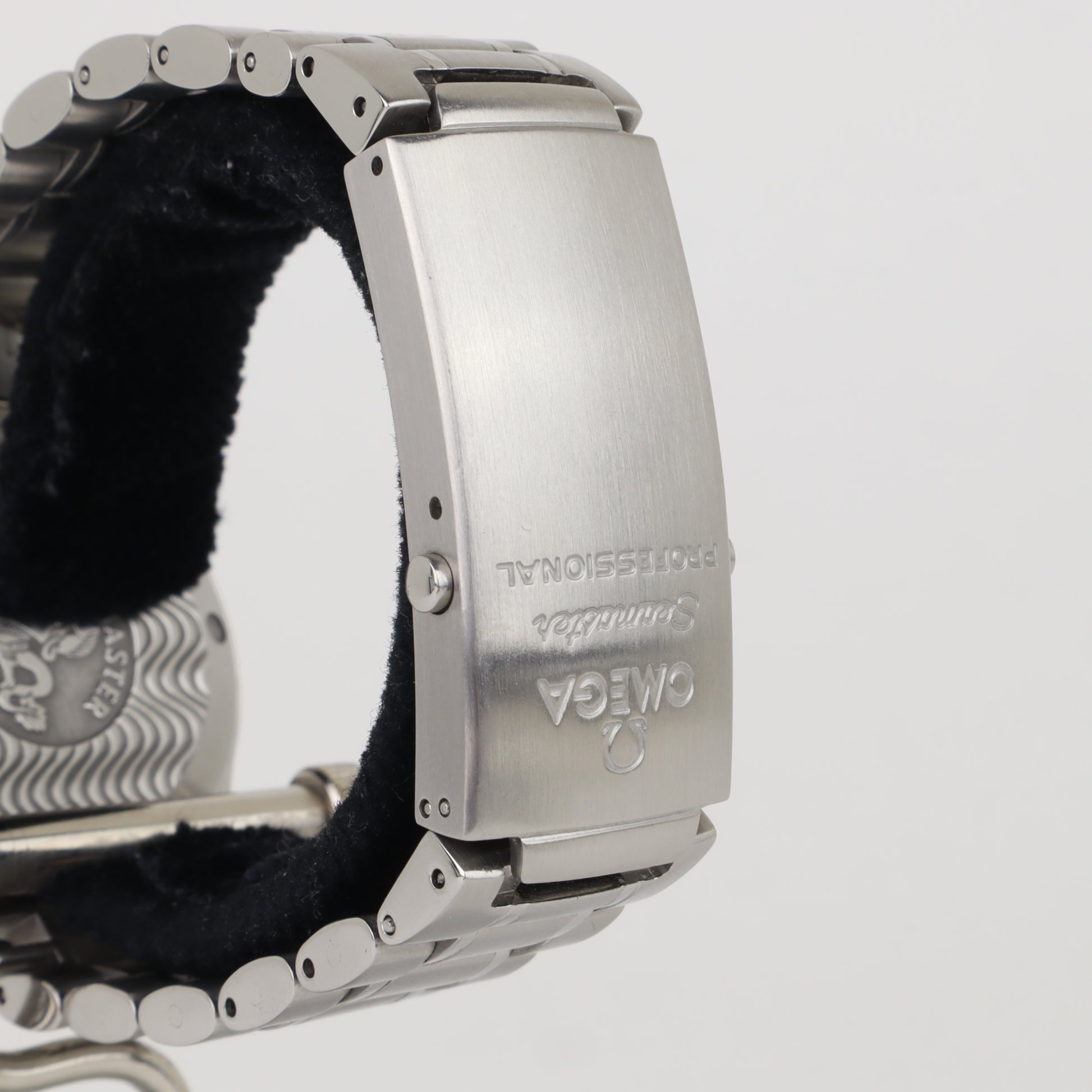 Omega 300M 2262.50    | Box & Papers | 2009