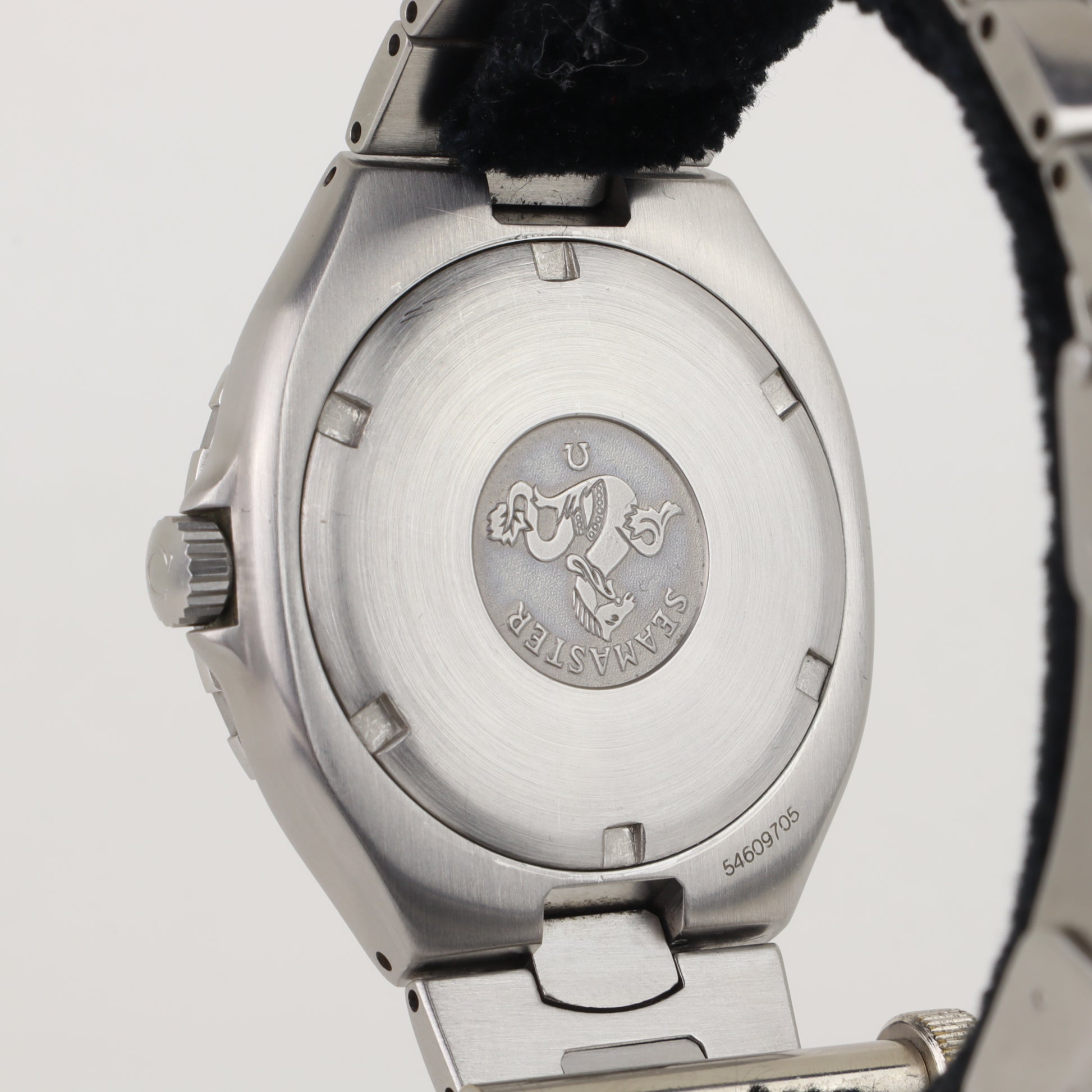 Omega Pre Bond 200M 'Jumbo' 2810.50    | Box & Papers | 1994