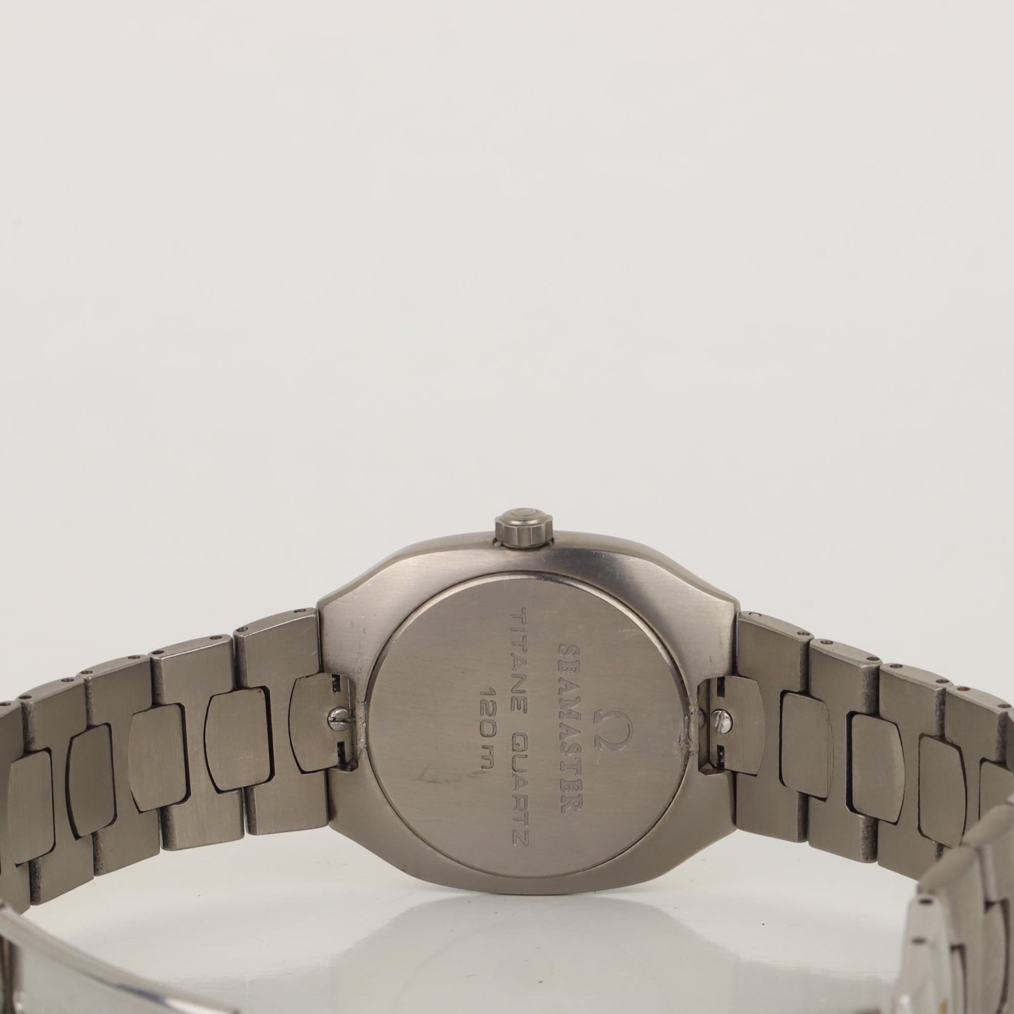 時計 Omega Seamaster TITANE Seamaster Diver 300M 42 mm, チタンタリウム - セドナ™ ゴールド