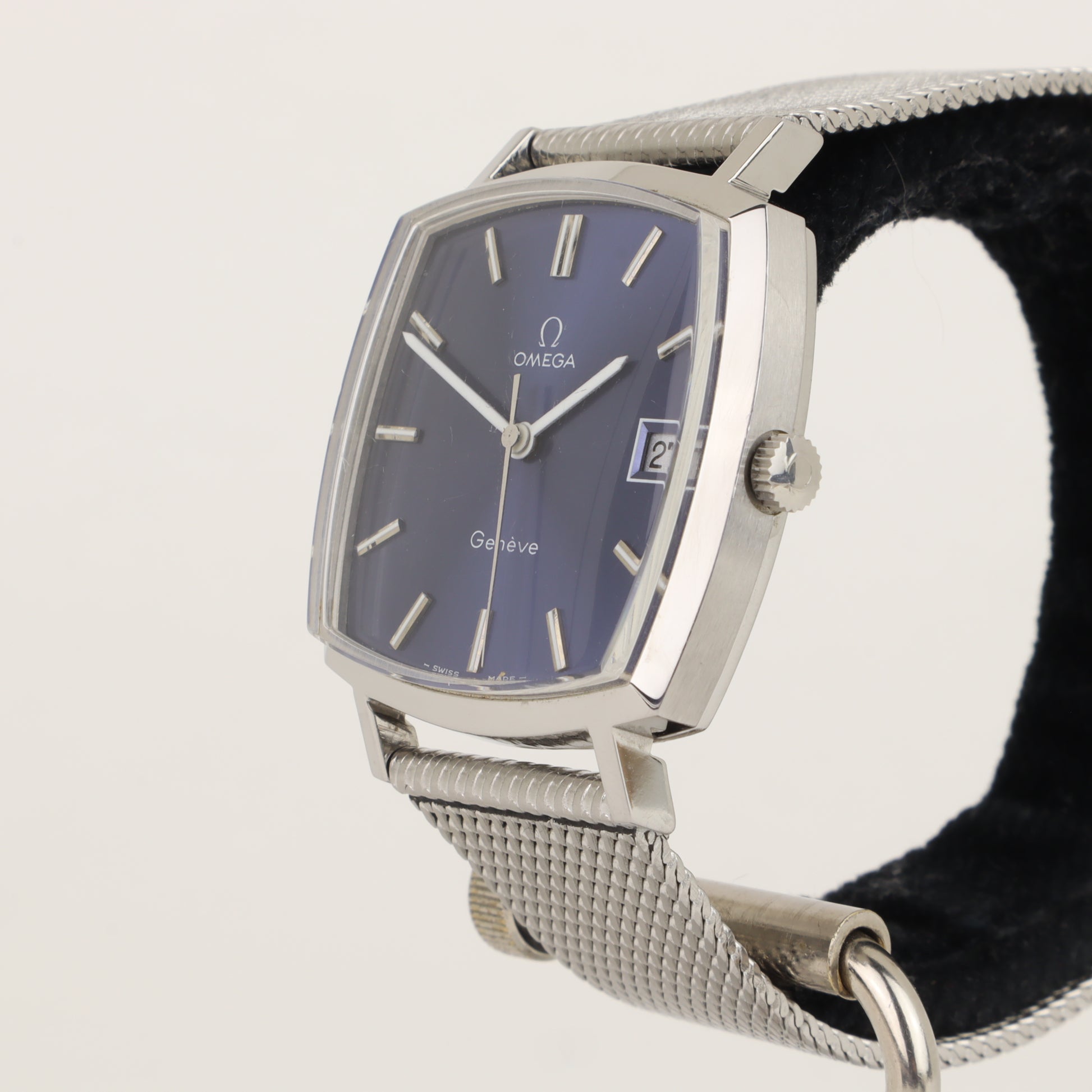 Omega Genève  131.022   | Serviced | Box | 1974