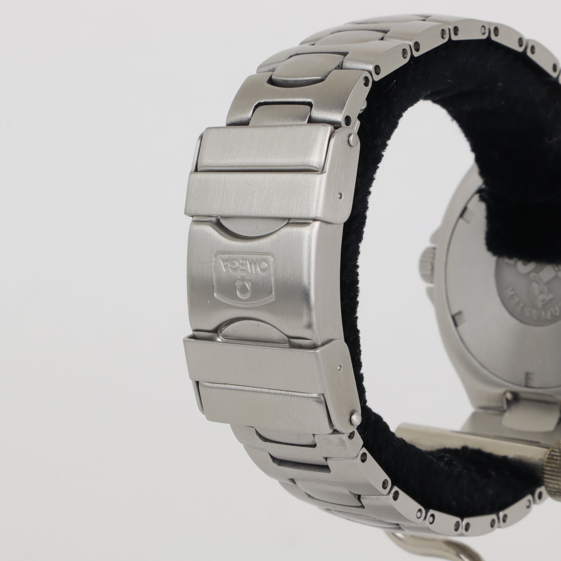 Omega Pre Bond 396.1062   | Serviced  | 1993
