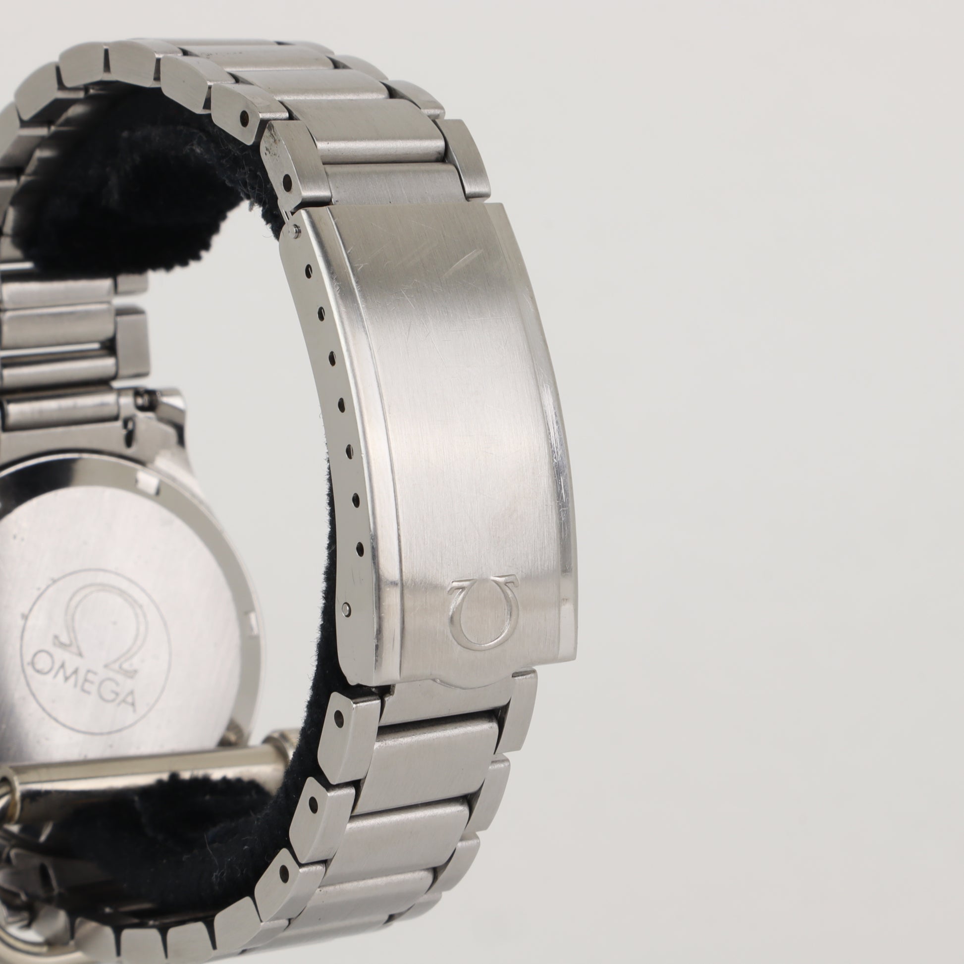 Omega Genève  166.0168   | Serviced  | 1974