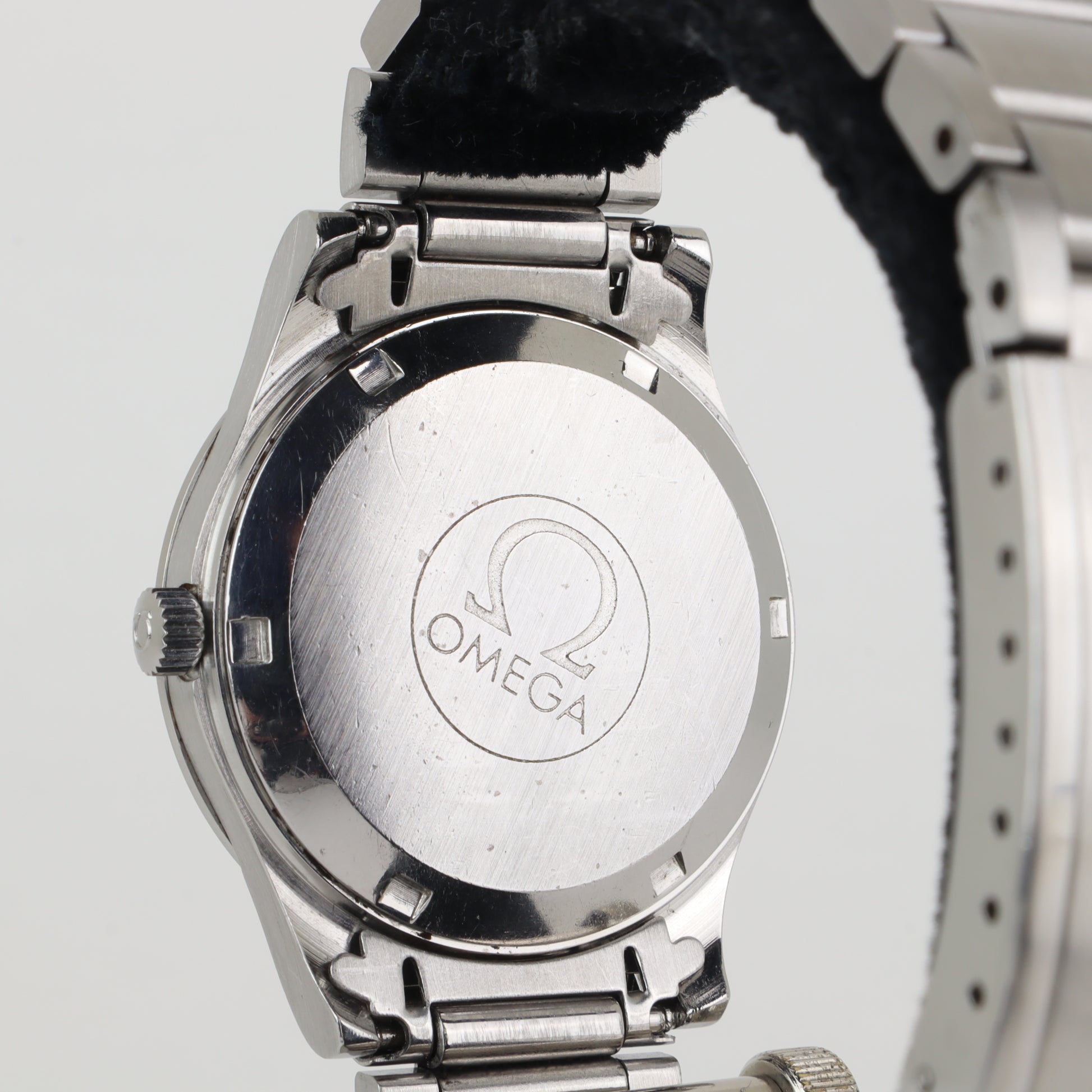 Omega Genève  166.0168   | Serviced  | 1974