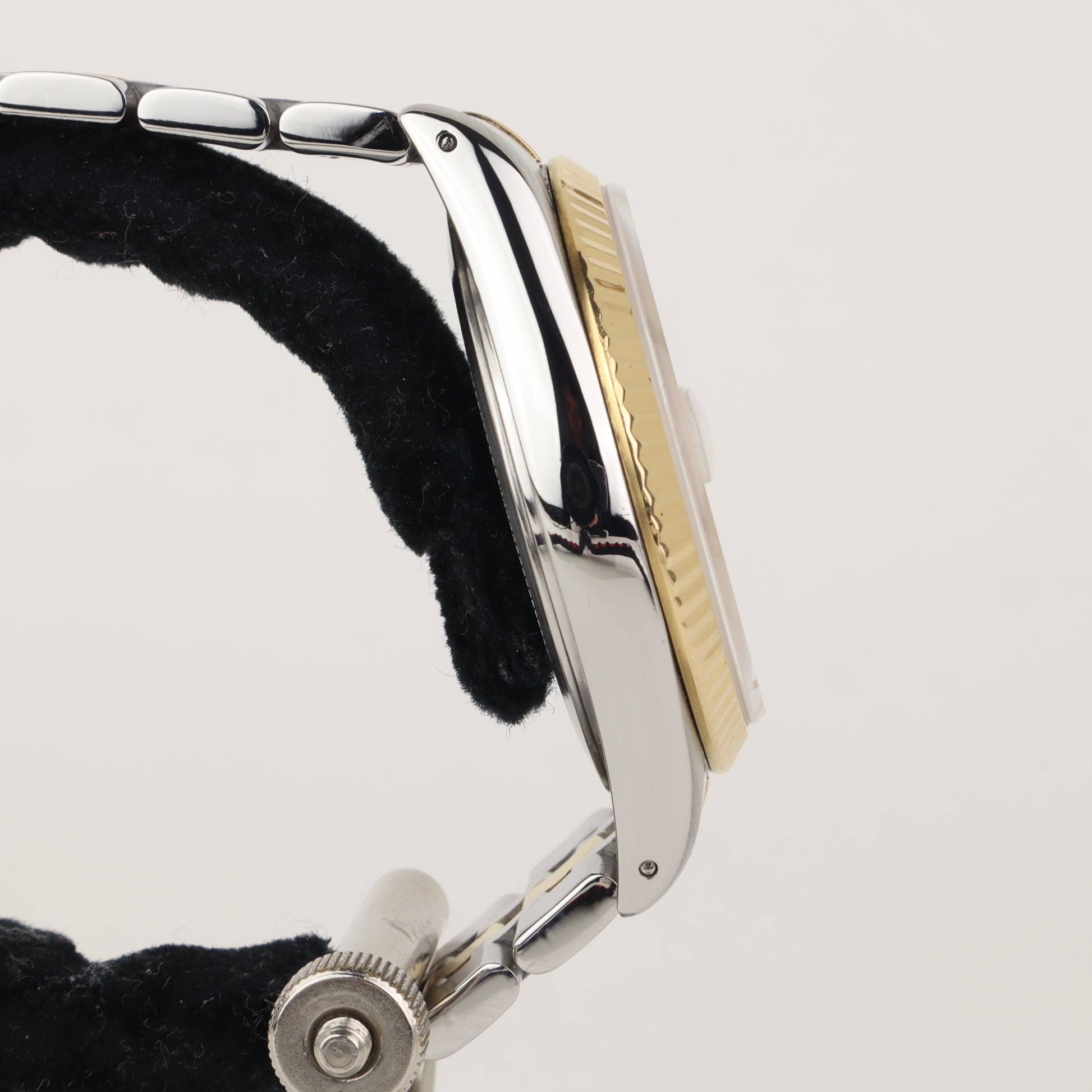 Tudor Prince Date + Day 76213    | Box & Papers | 2007