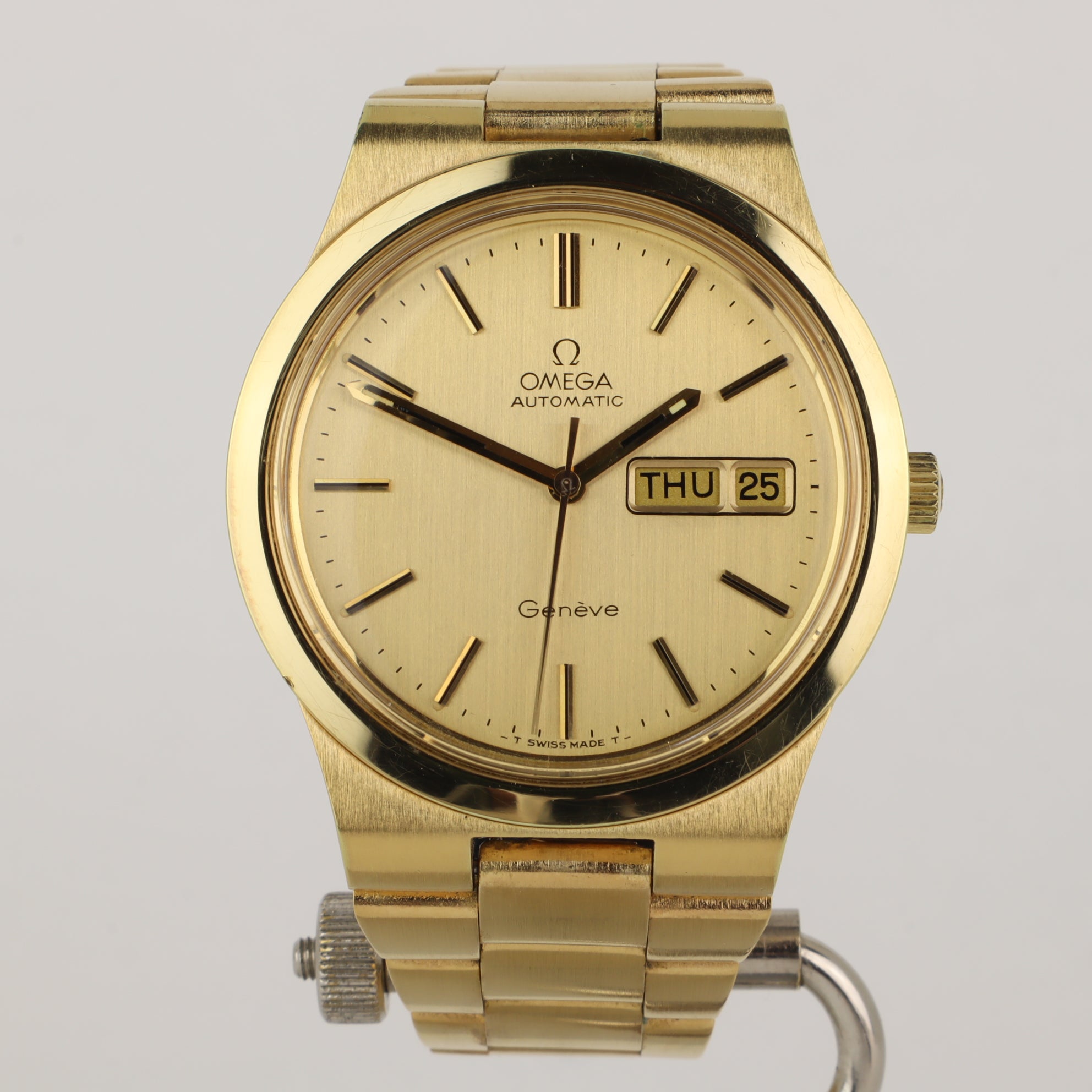 行*う様 ジャンクOMEGA アナログ腕時計 ゴールドケース Omega Genève 166.0174 | Box | 1975 – B&O Watches
