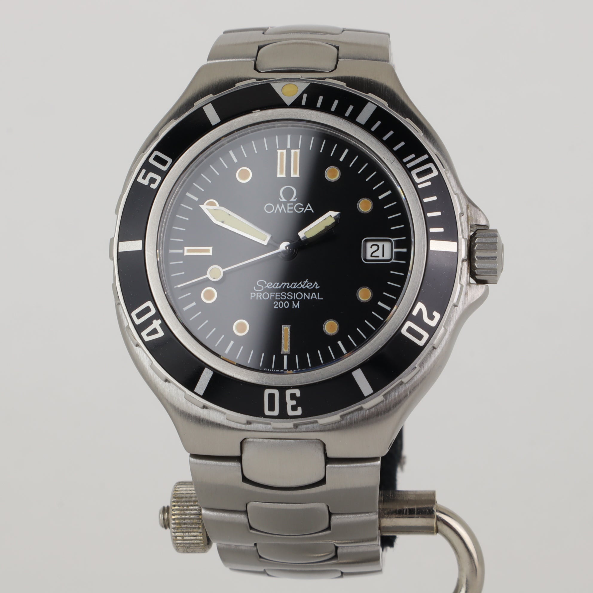 Omega Seamaster 200M Pre-Bond – B&O Watches