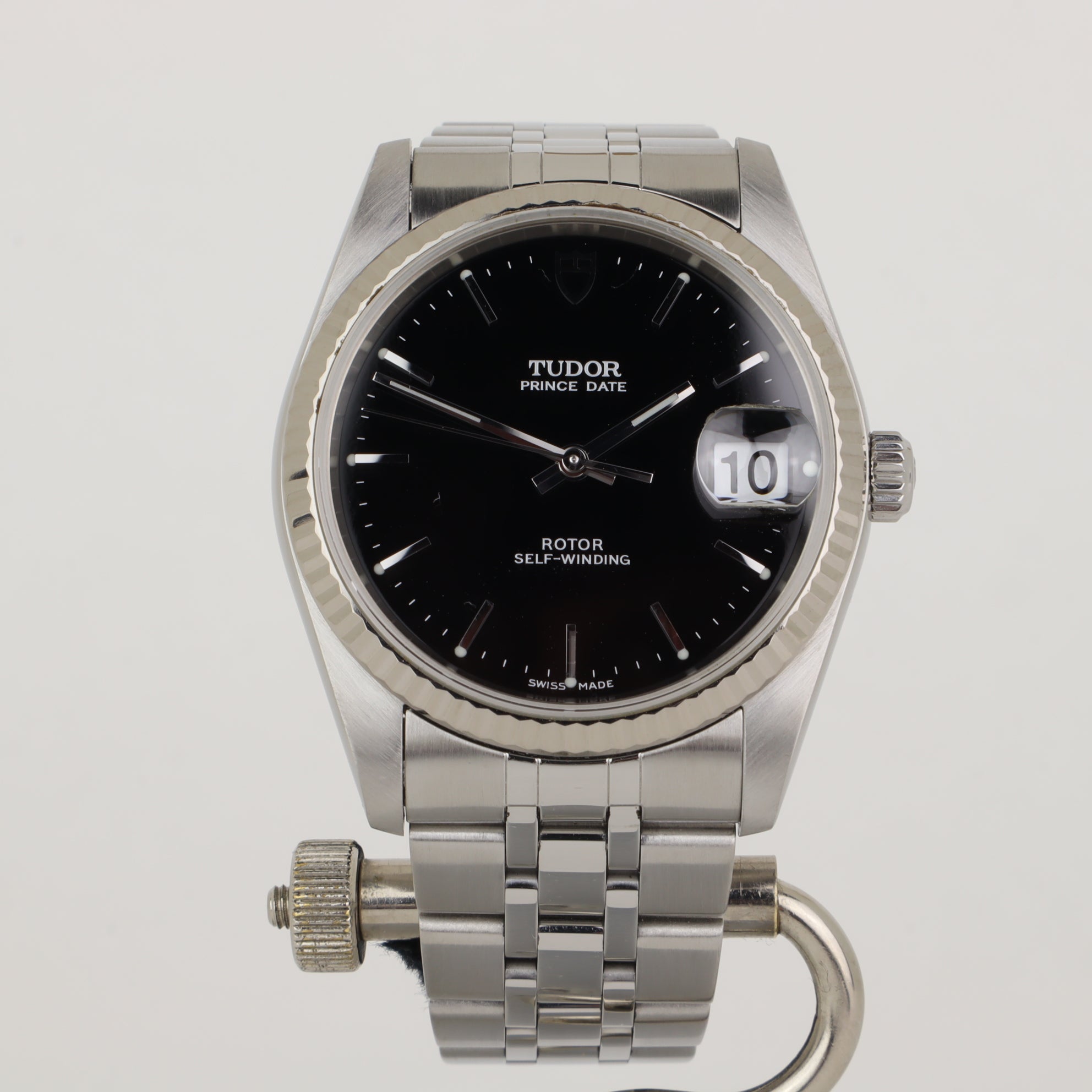 Tudor Prince Date 74034    | Papers | 2010