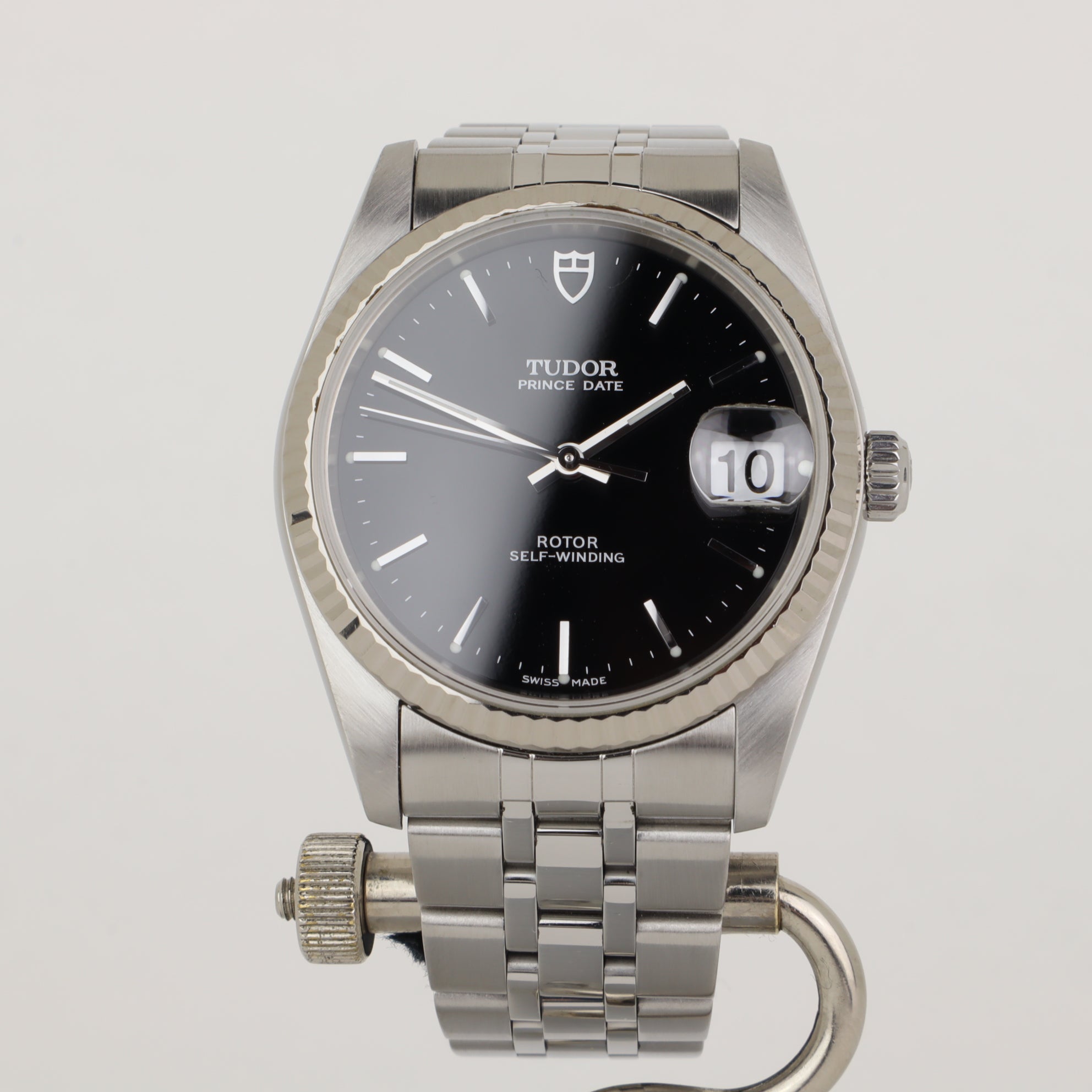 Tudor Prince Date 74034    | Papers | 2010