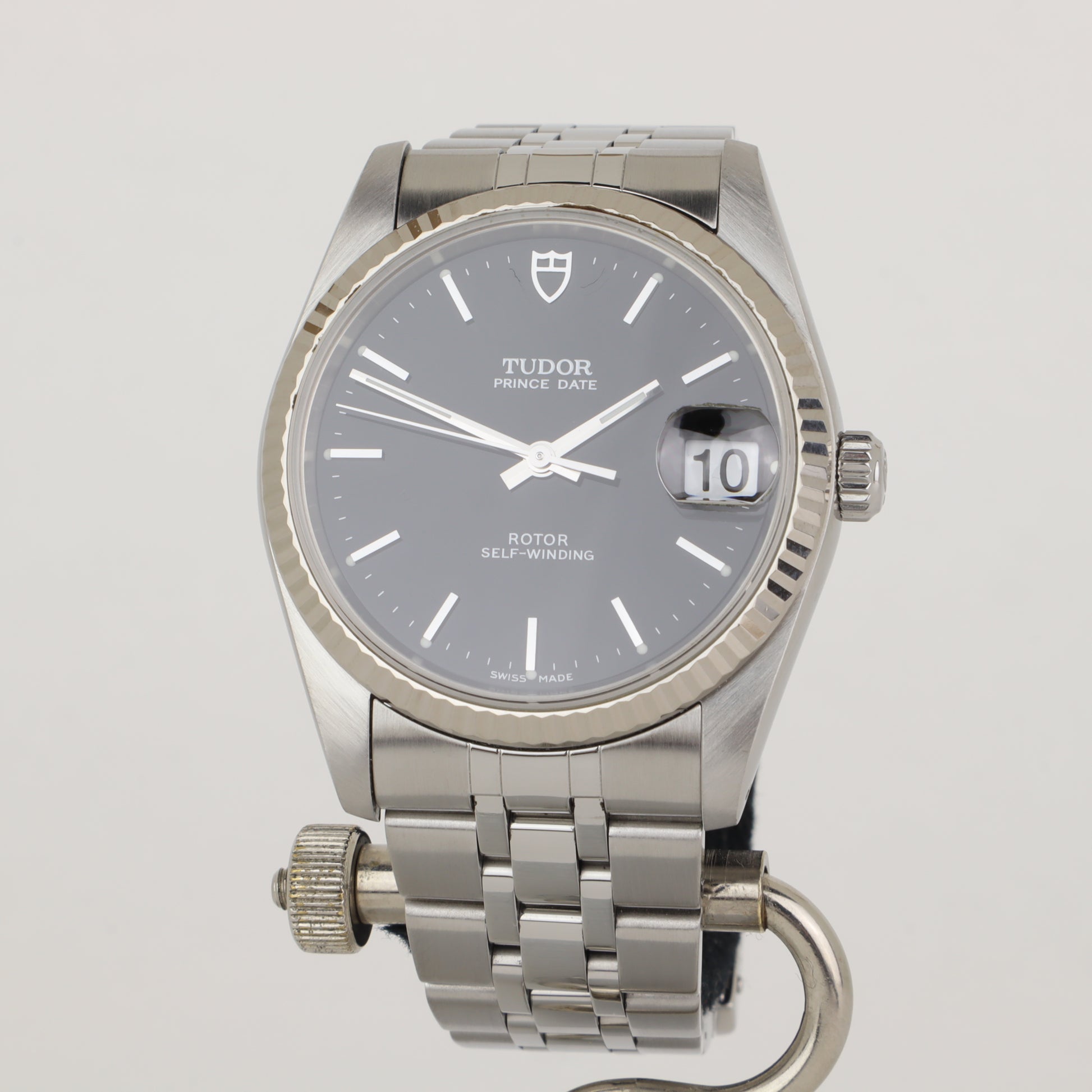 Tudor Prince Date 74034    | Papers | 2010