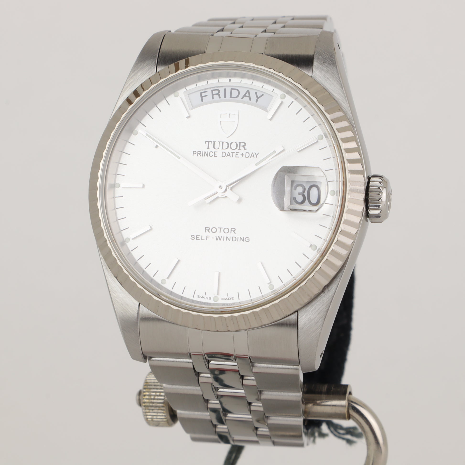 Tudor Prince Date + Day 76214     | 2011