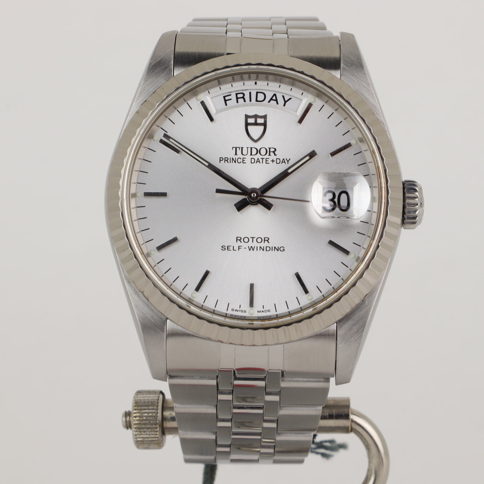 Tudor Prince Date + Day 76214     | 2011