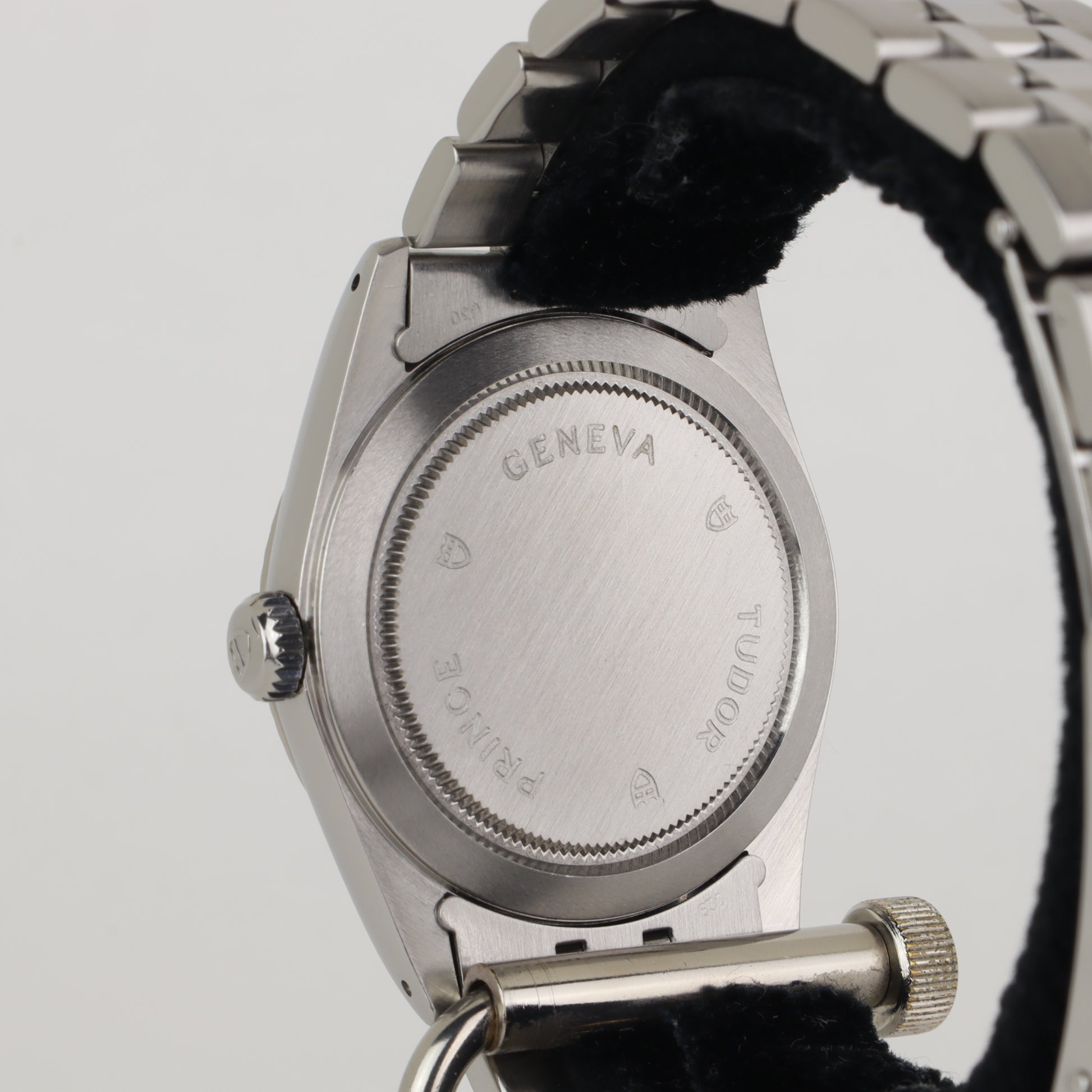 Tudor Prince Date + Day 76214     | 2011